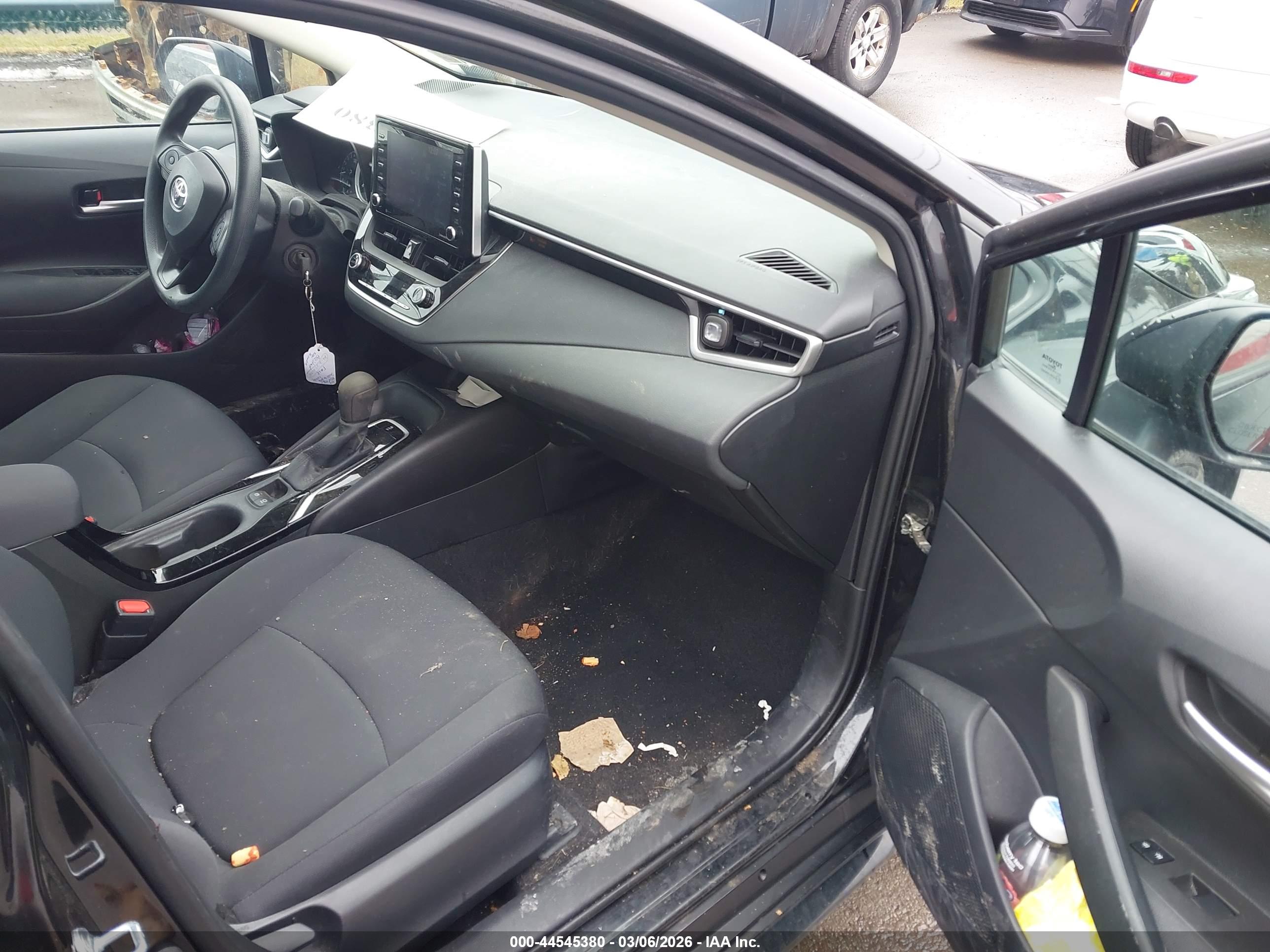 TOYOTA COROLLA image 5