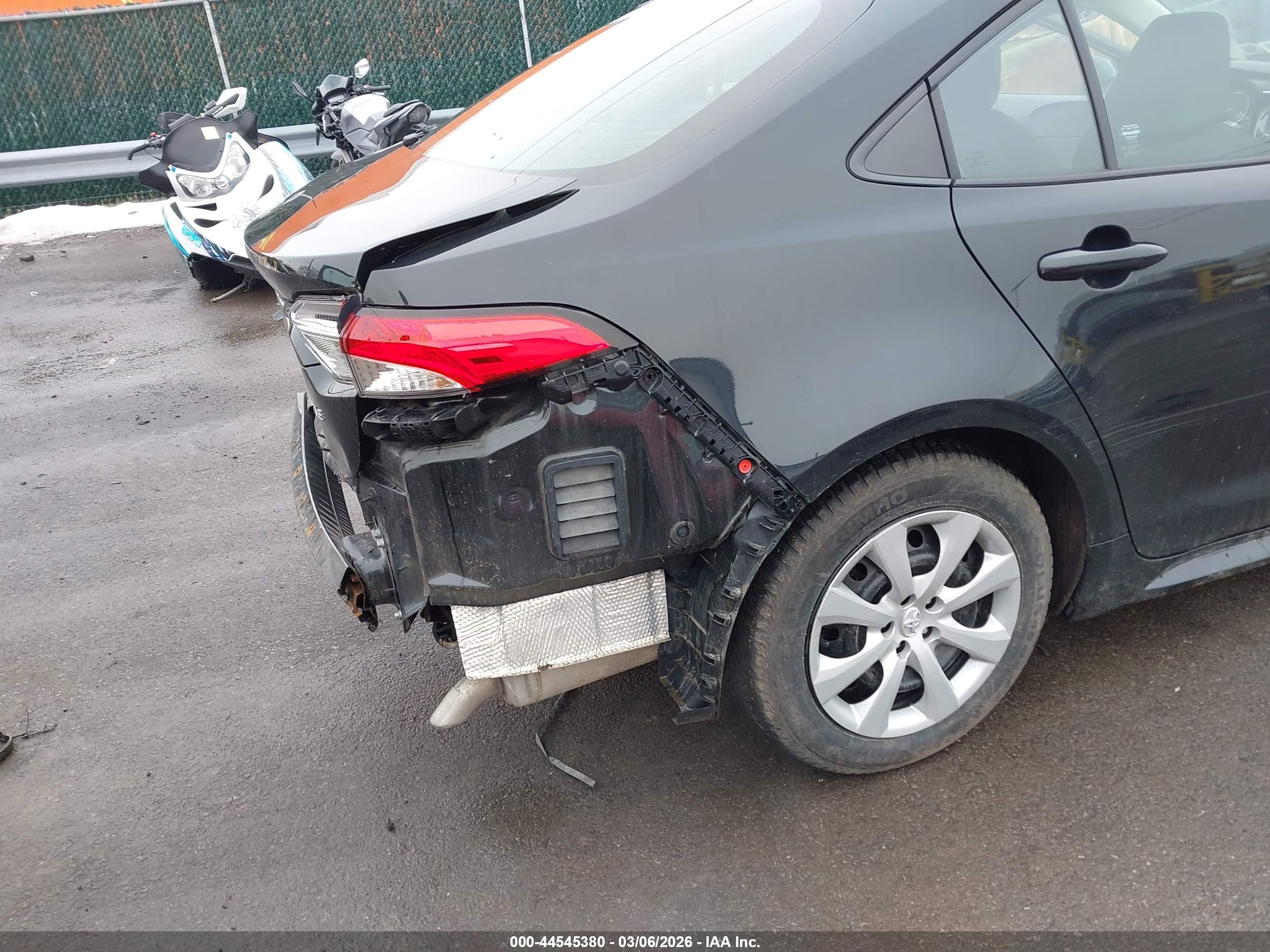 TOYOTA COROLLA image 6