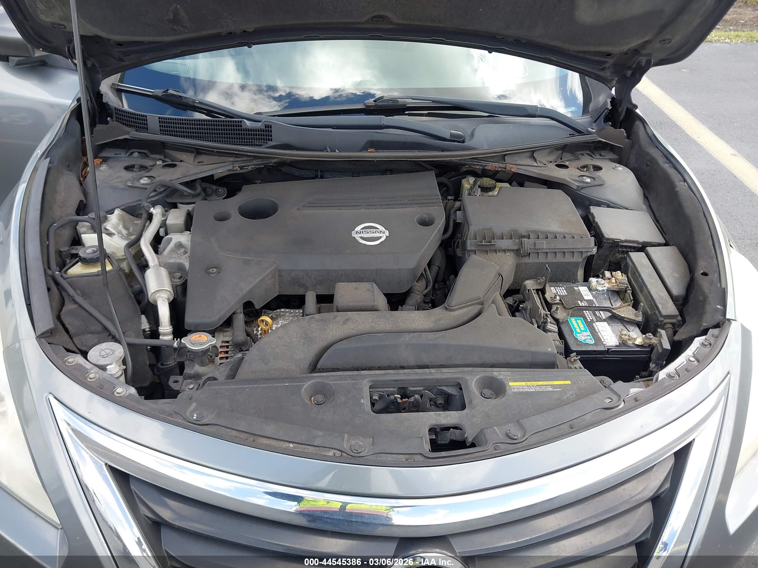 NISSAN ALTIMA image 10