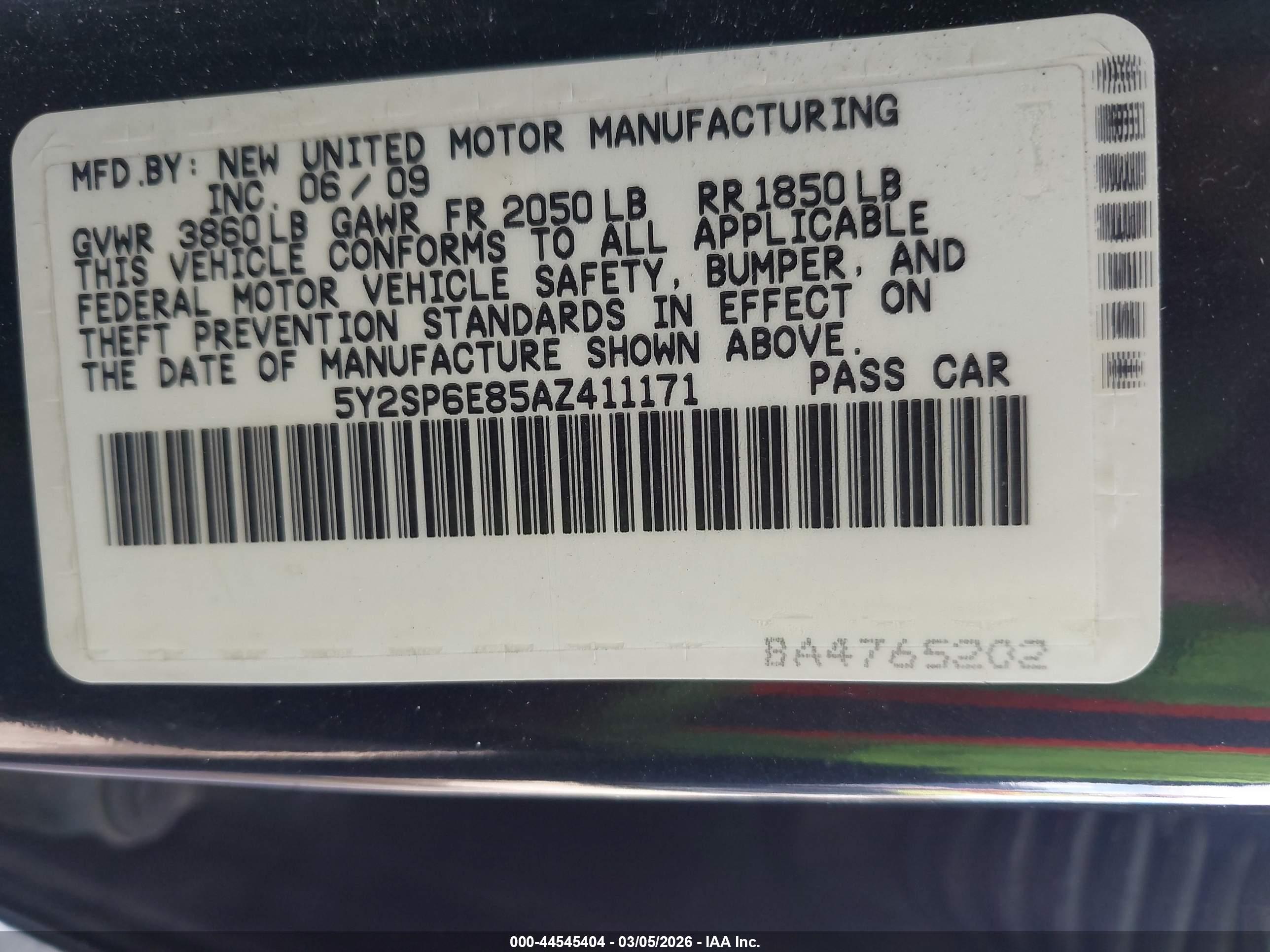 PONTIAC VIBE image 9