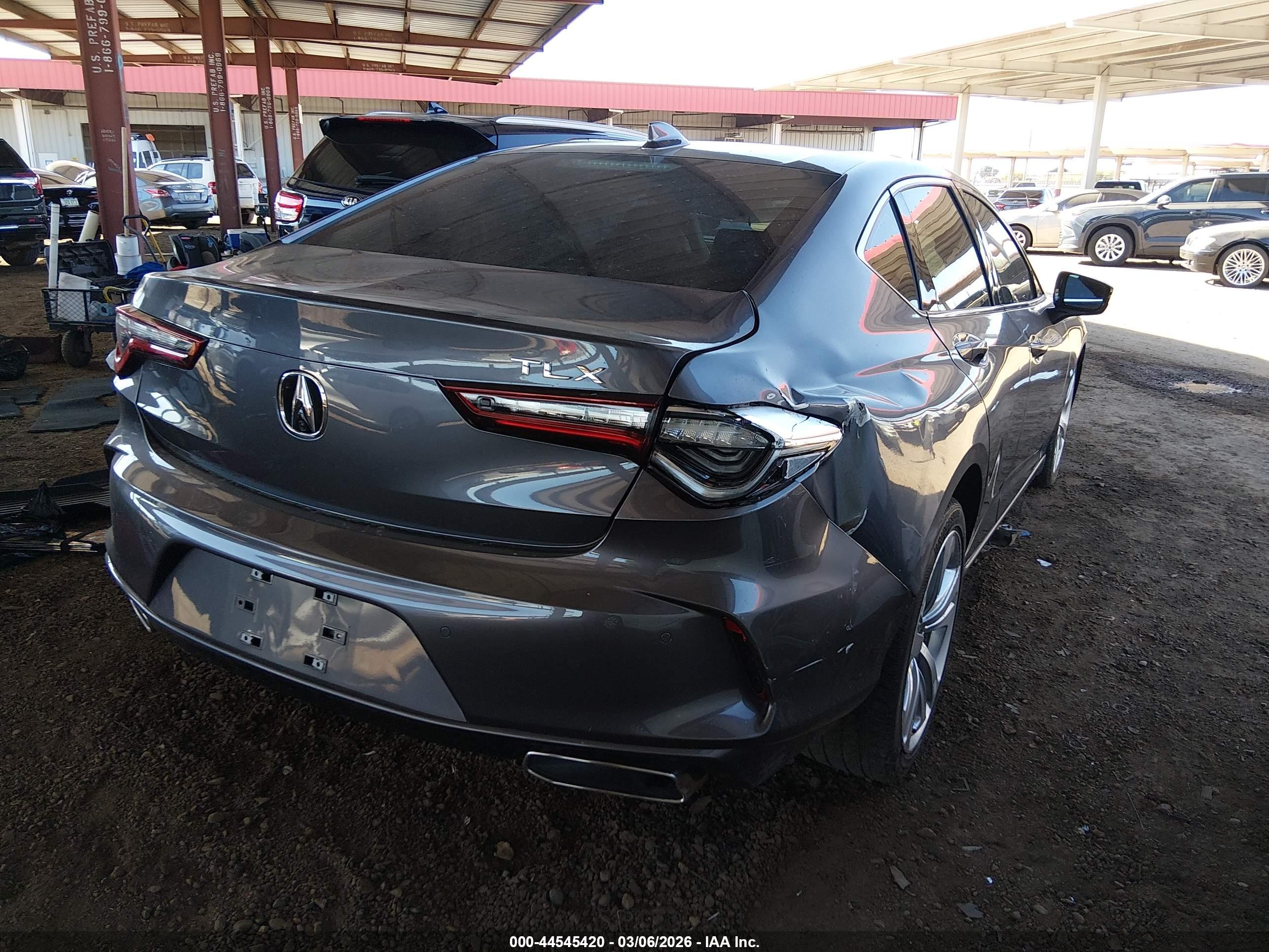 ACURA TLX image 4