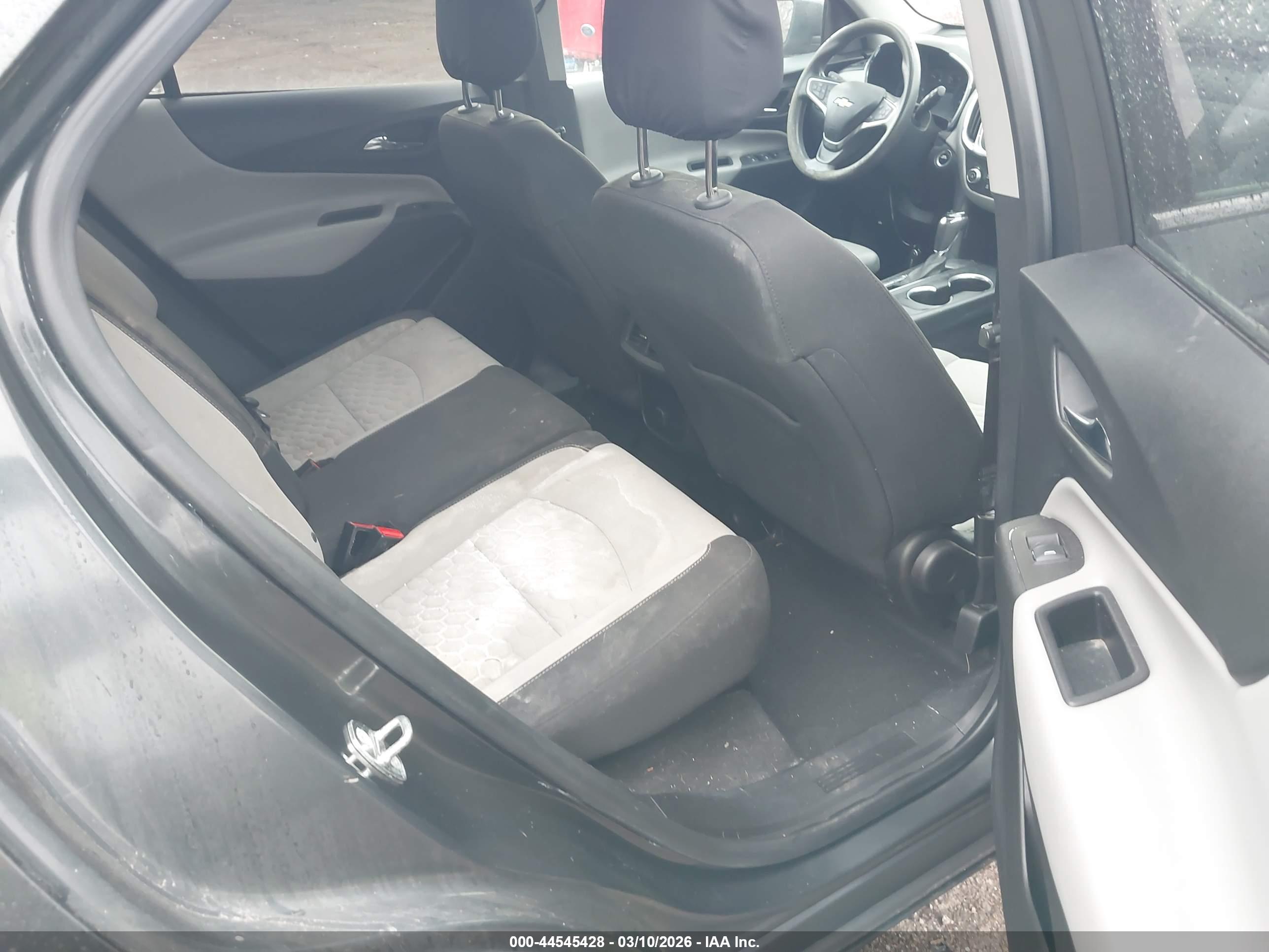 CHEVROLET EQUINOX image 8