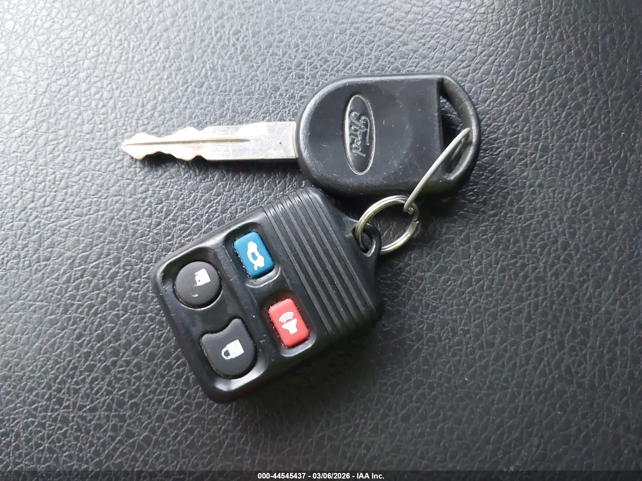 FORD MUSTANG image 11