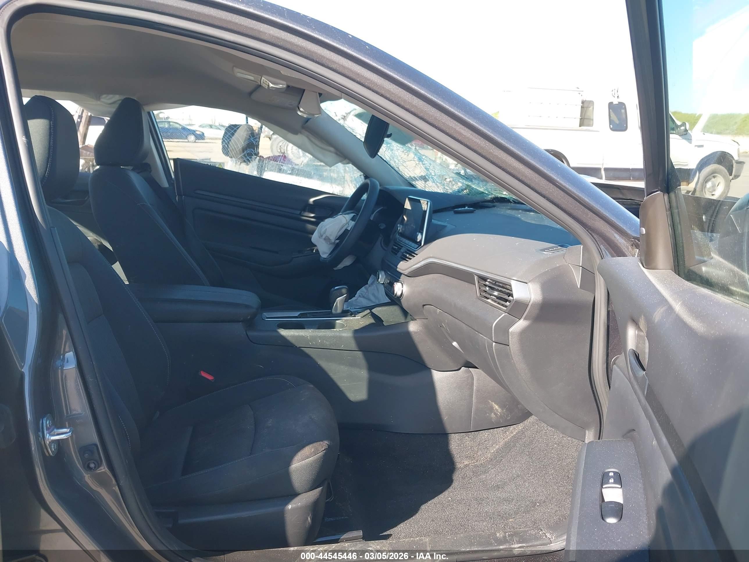 NISSAN ALTIMA image 5