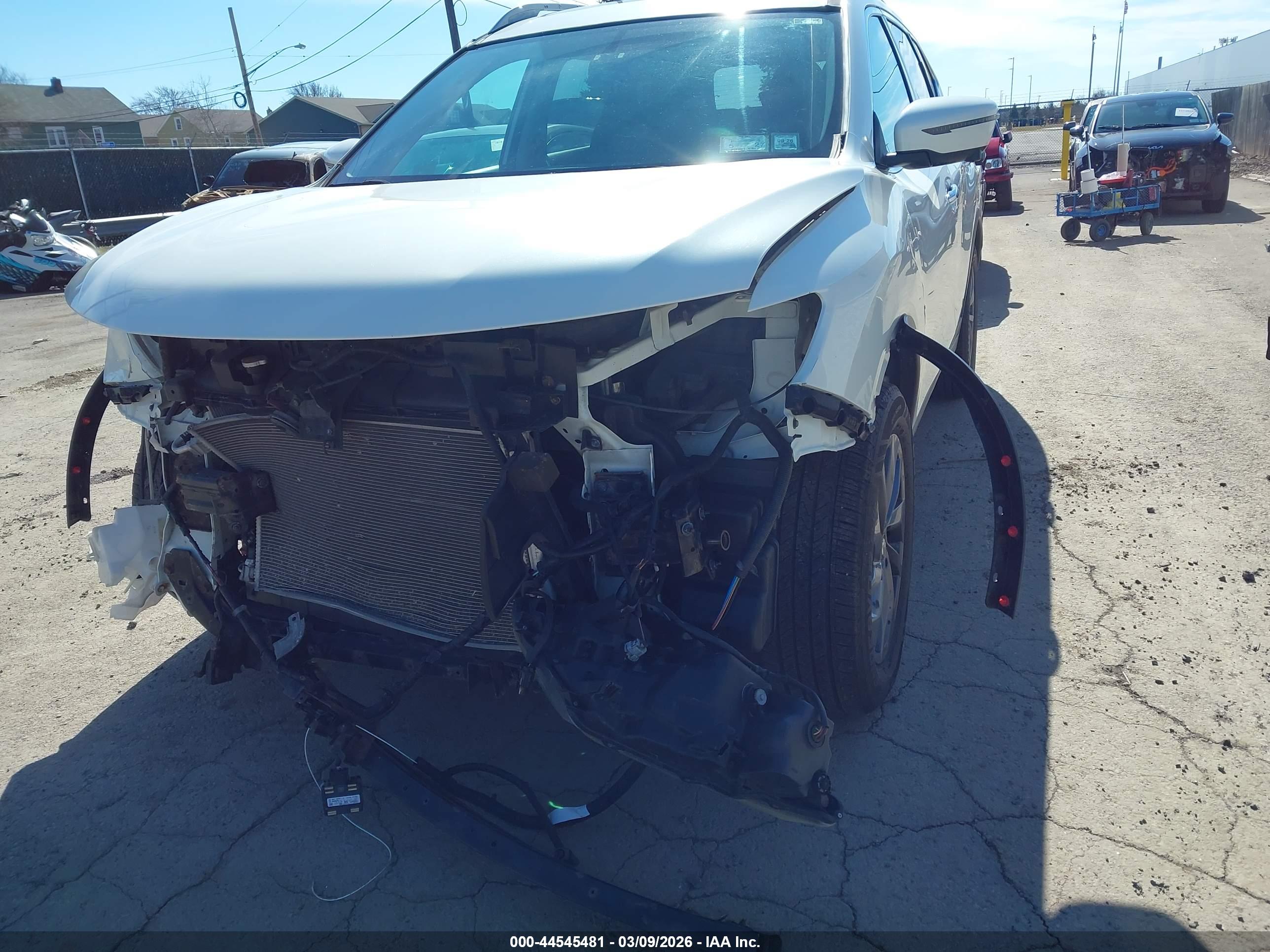 NISSAN ROGUE image 6