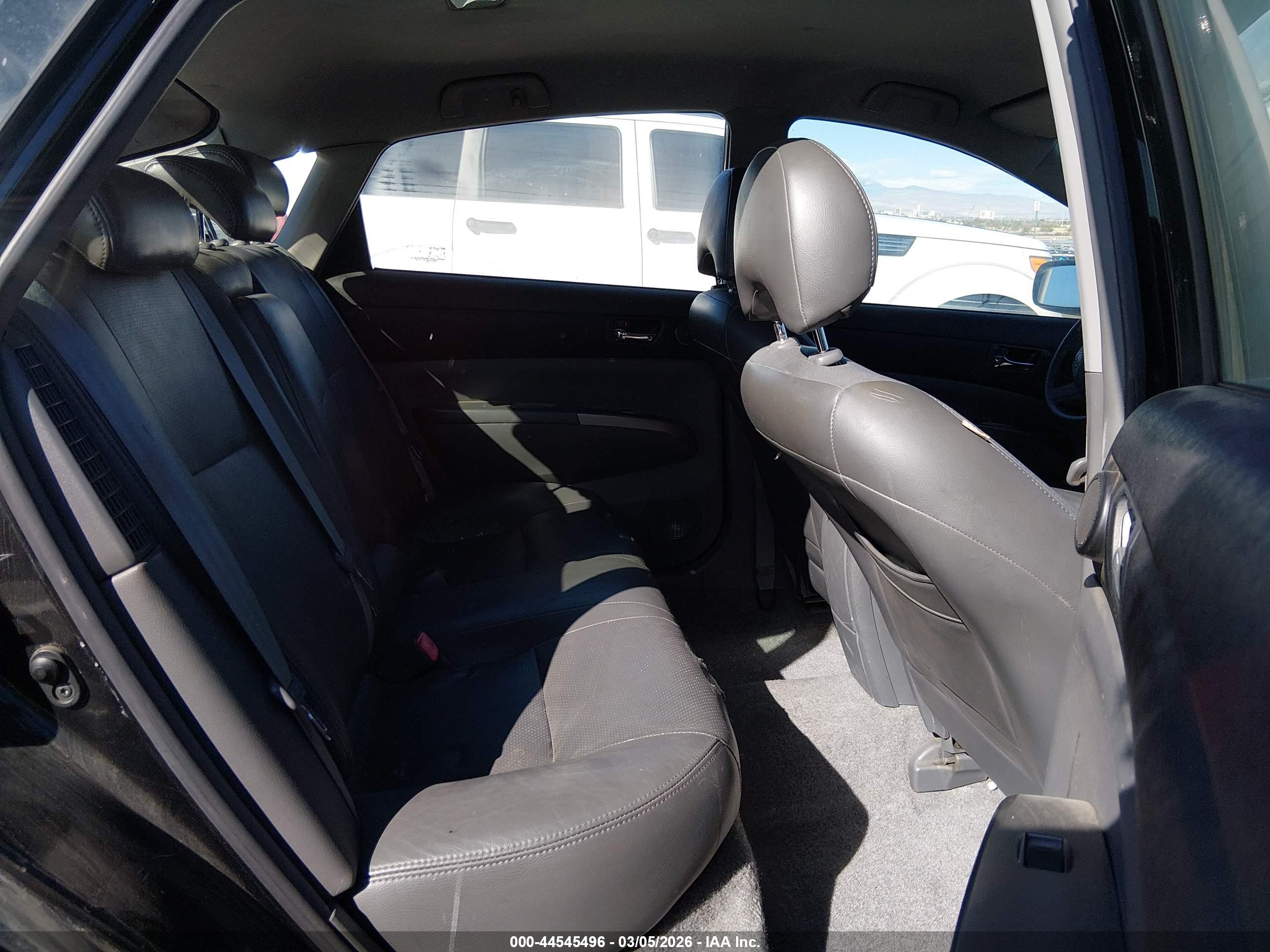 TOYOTA PRIUS image 8