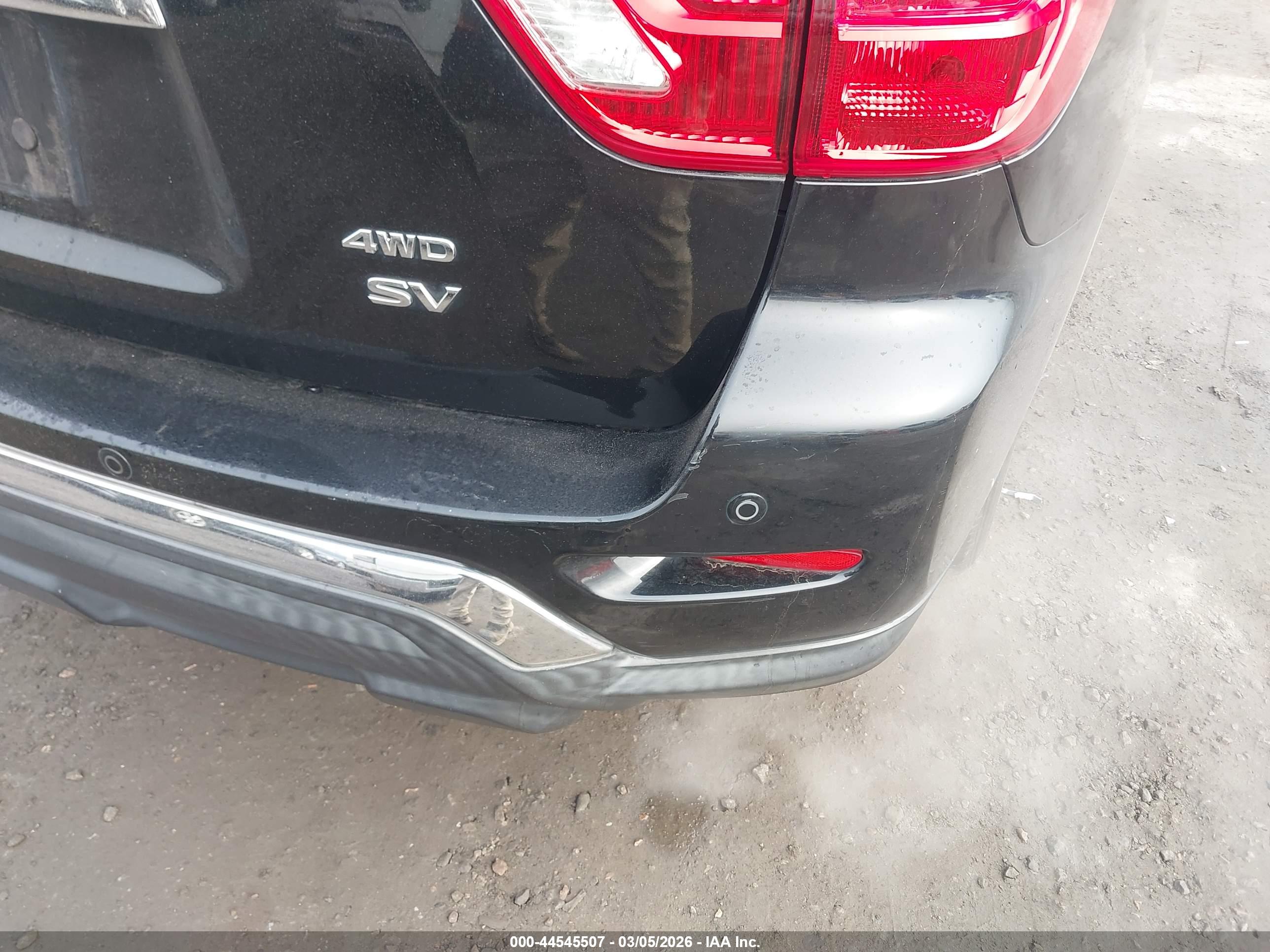NISSAN PATHFINDER image 6