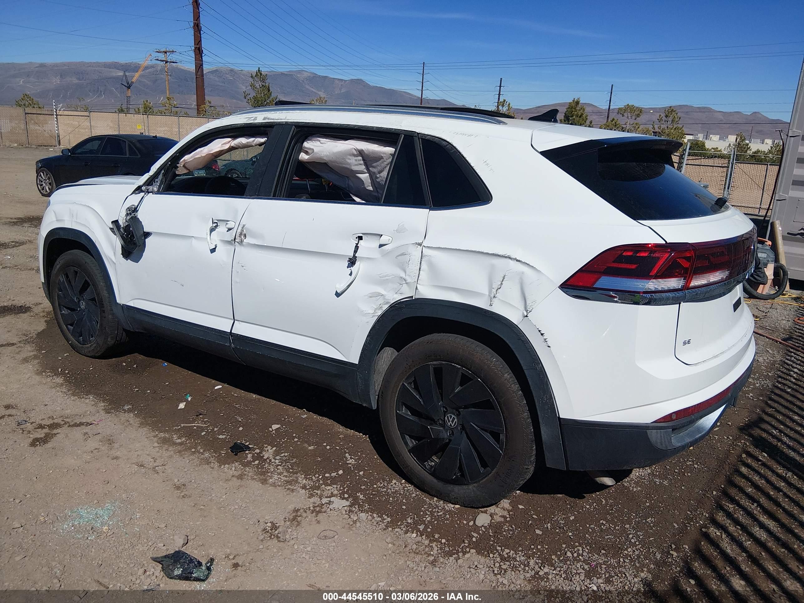 VOLKSWAGEN ATLAS image 3