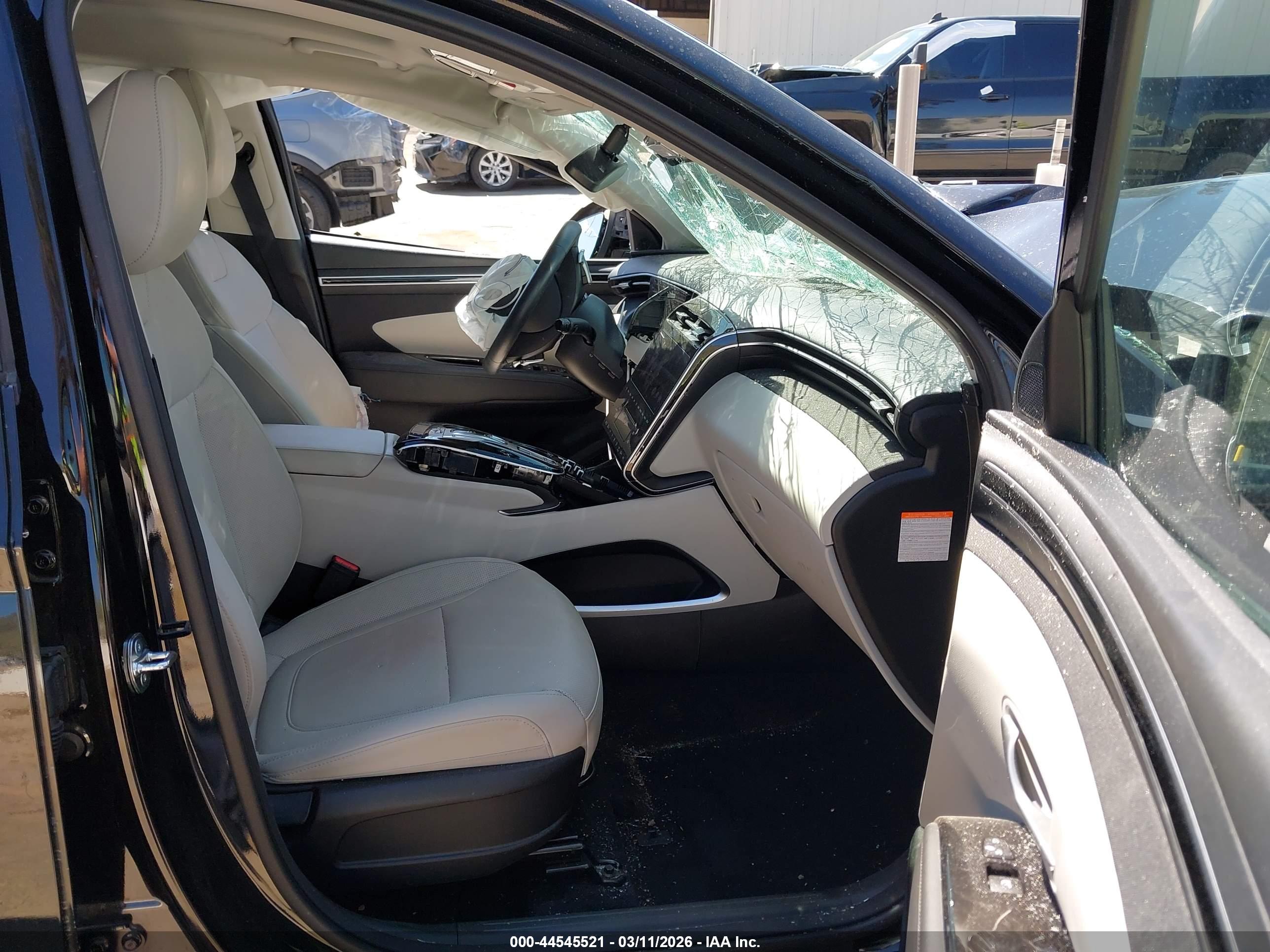 HYUNDAI TUCSON image 5