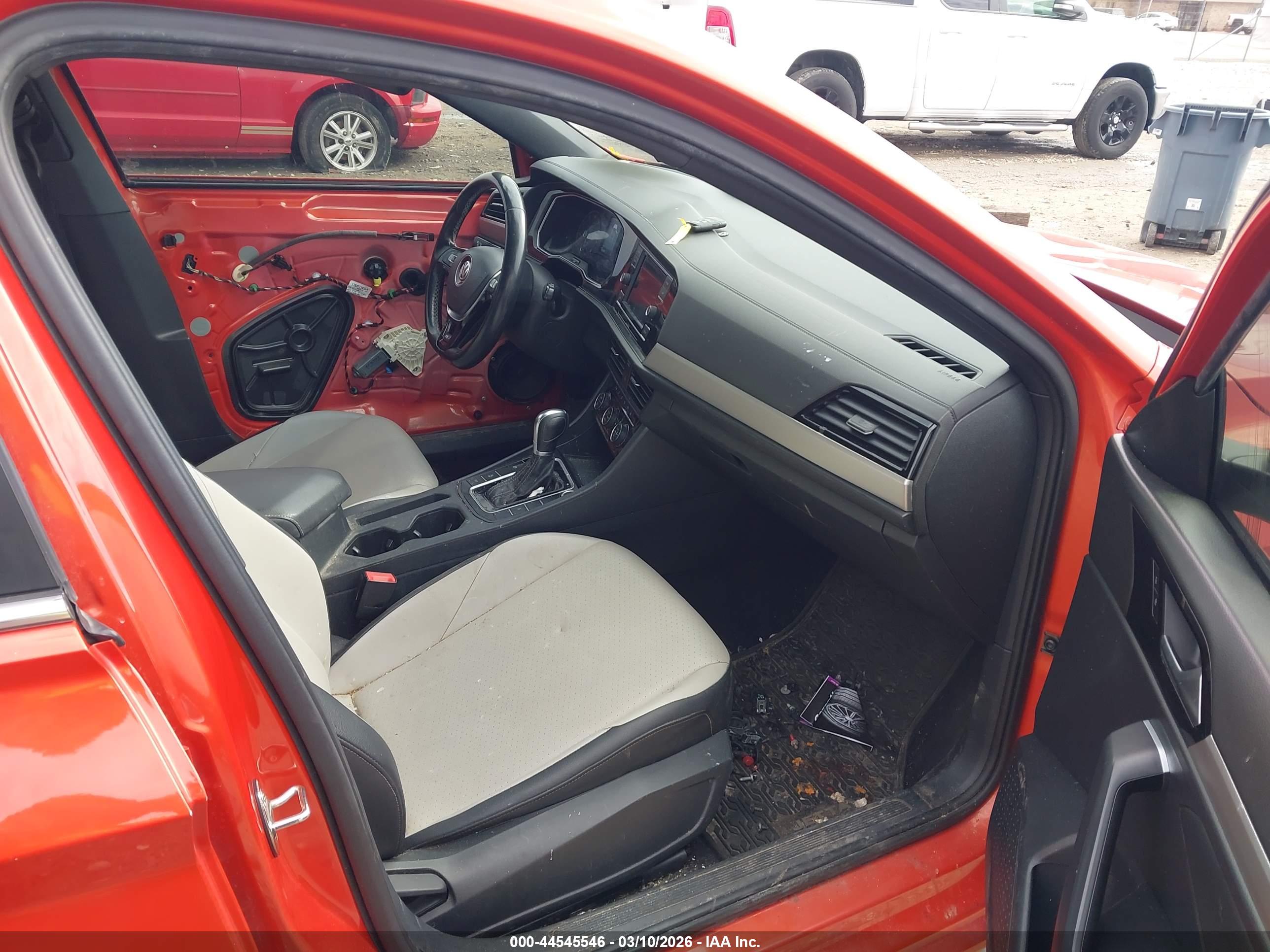 VOLKSWAGEN JETTA image 5