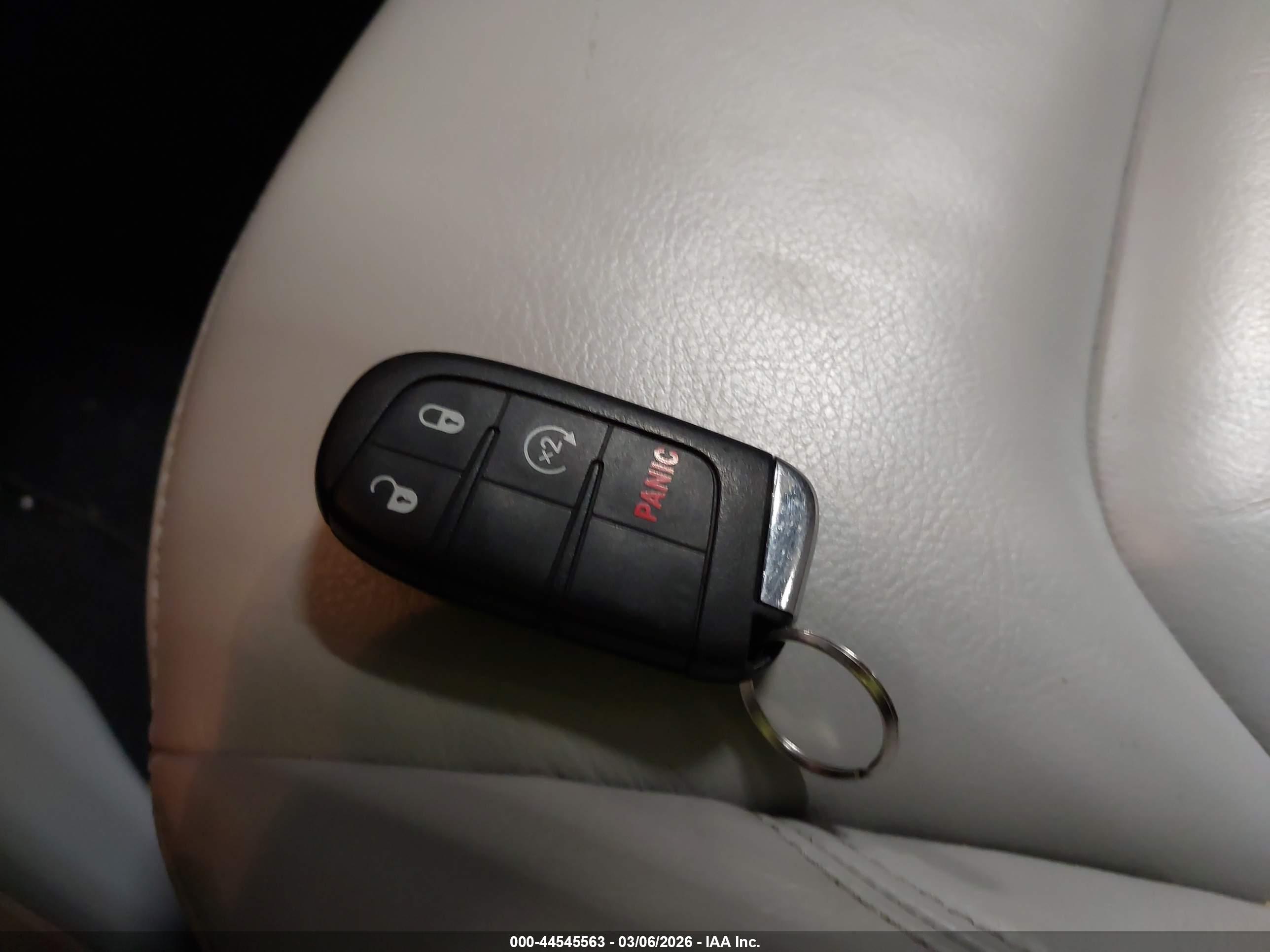 JEEP RENEGADE image 11