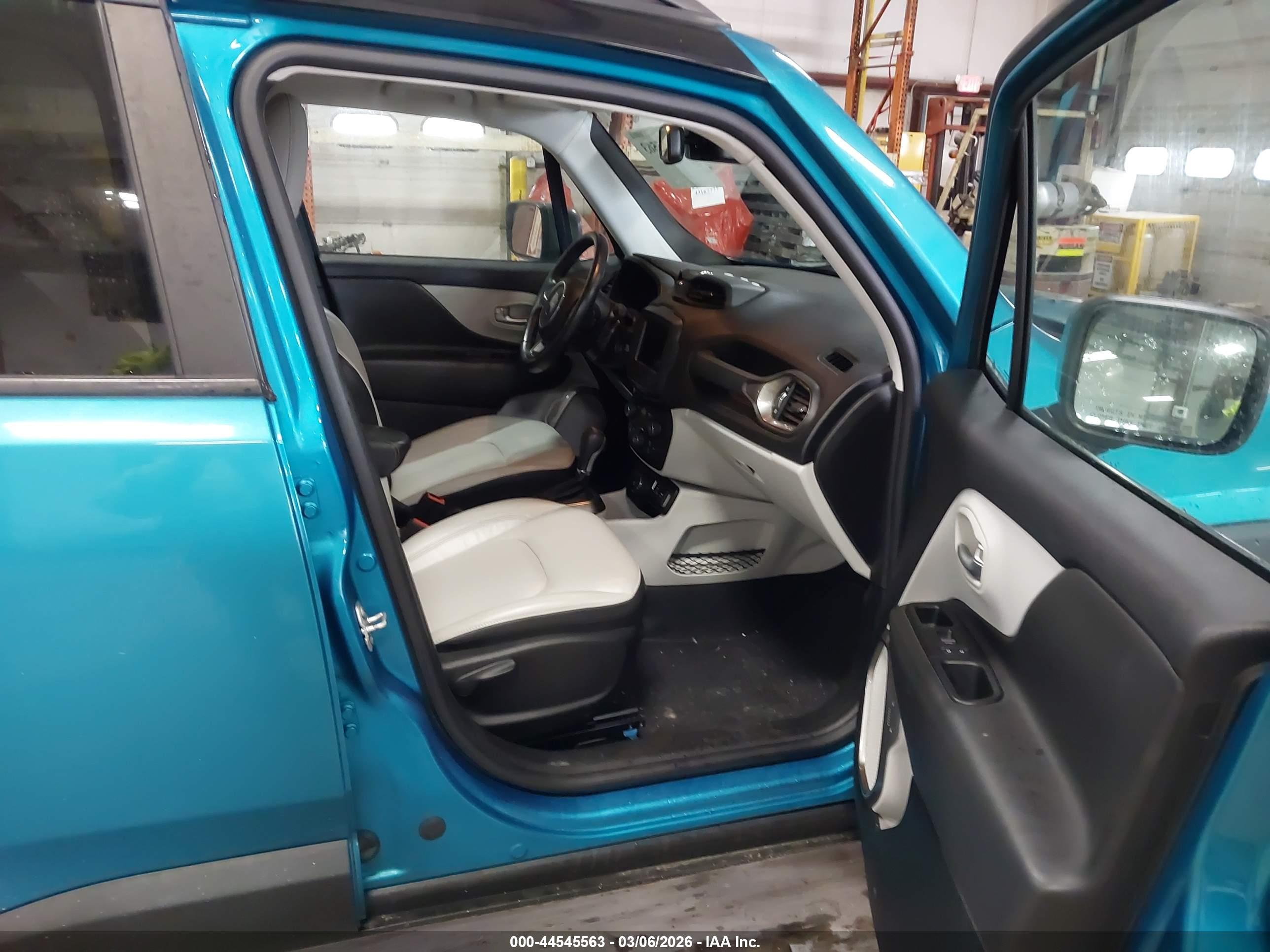 JEEP RENEGADE image 5