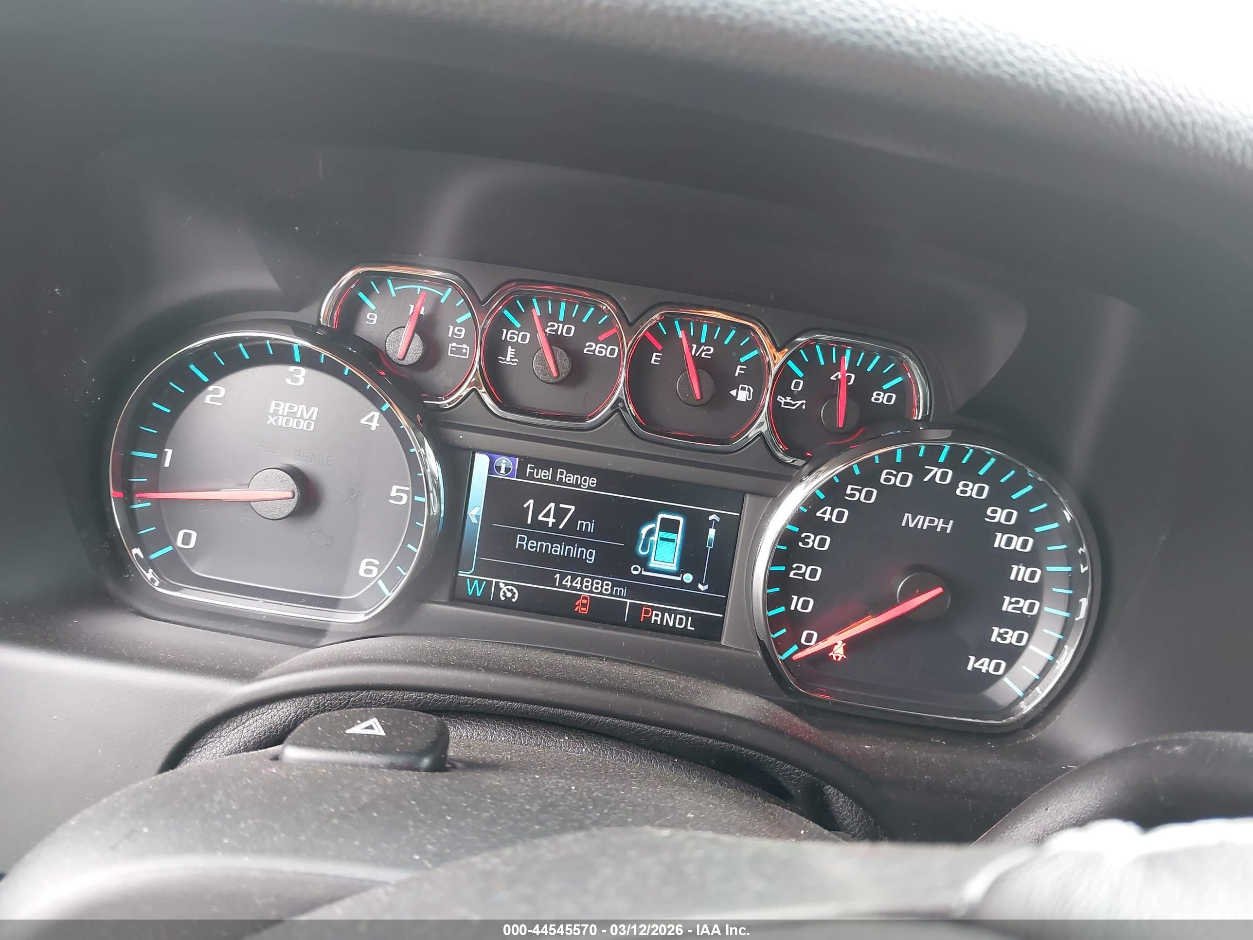 CHEVROLET SUBURBAN image 7