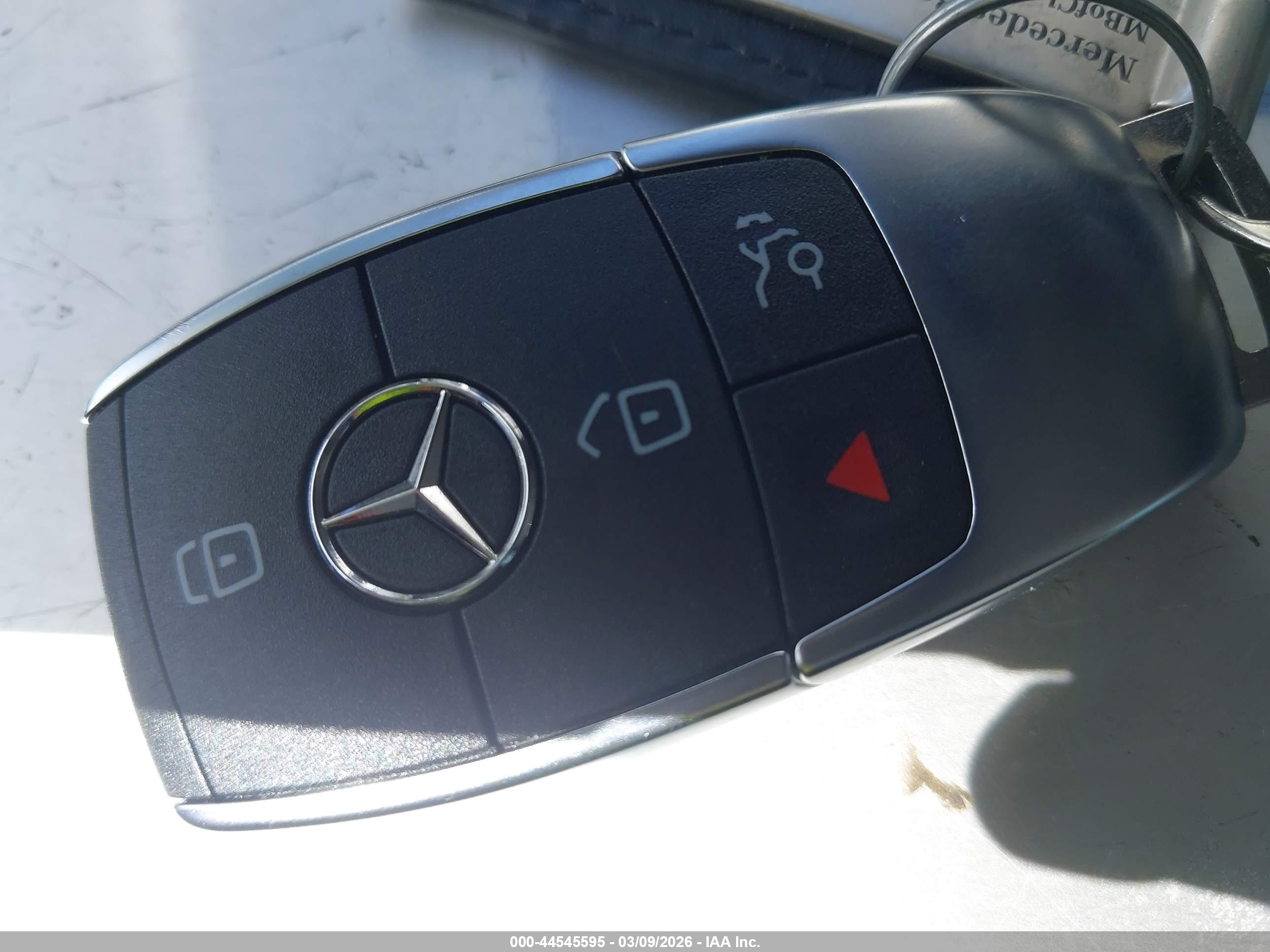 MERCEDES-BENZ GLE image 11