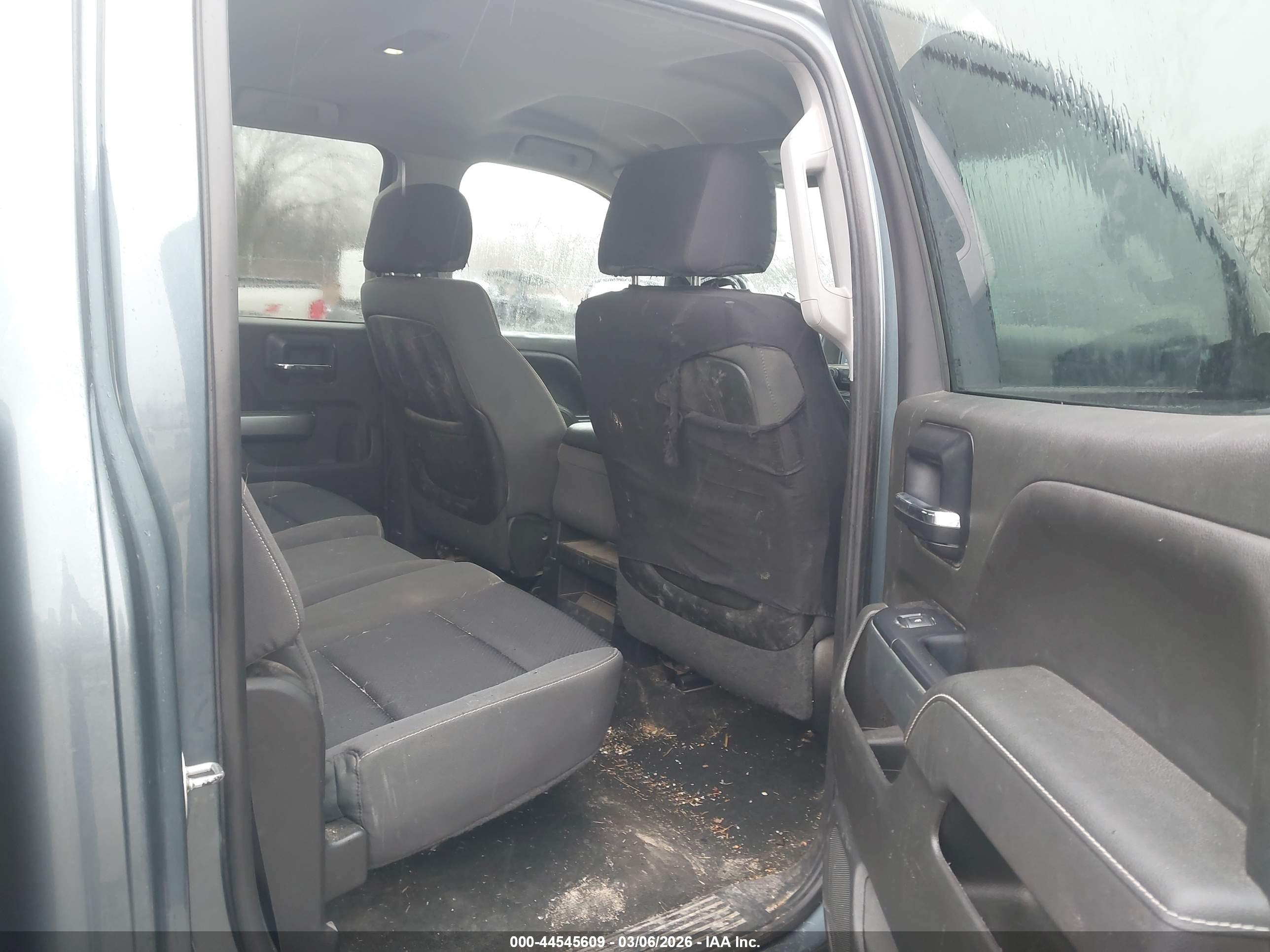 CHEVROLET SILVERADO image 8