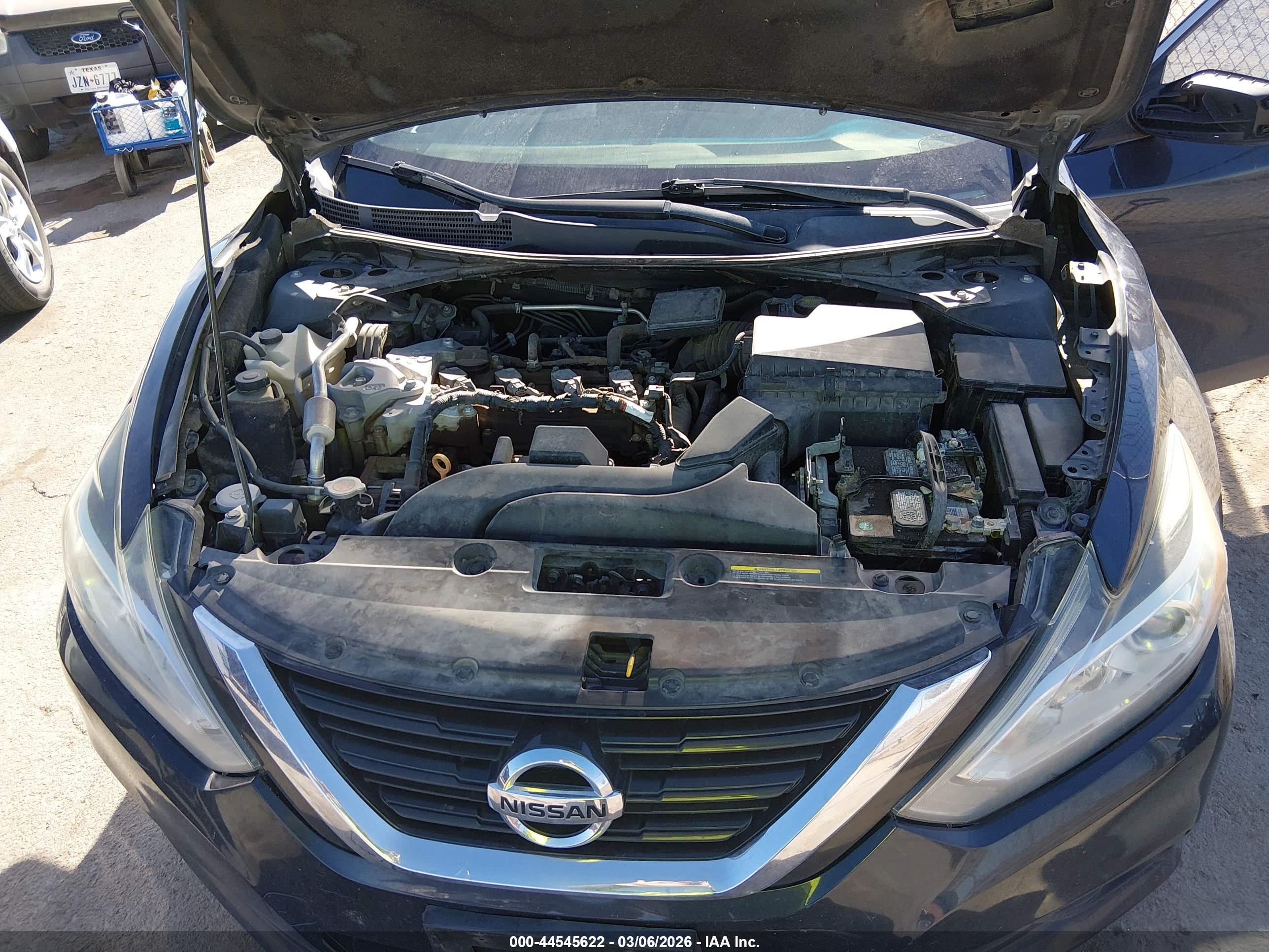 NISSAN ALTIMA image 10