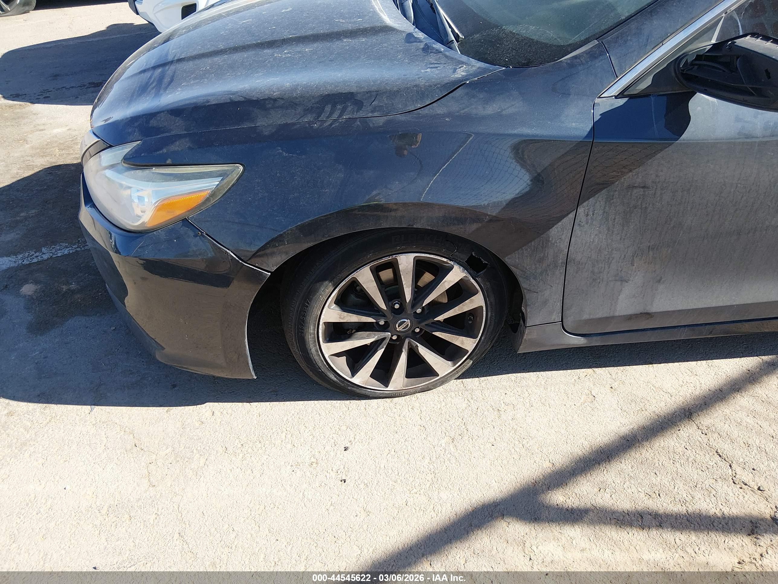 NISSAN ALTIMA image 6