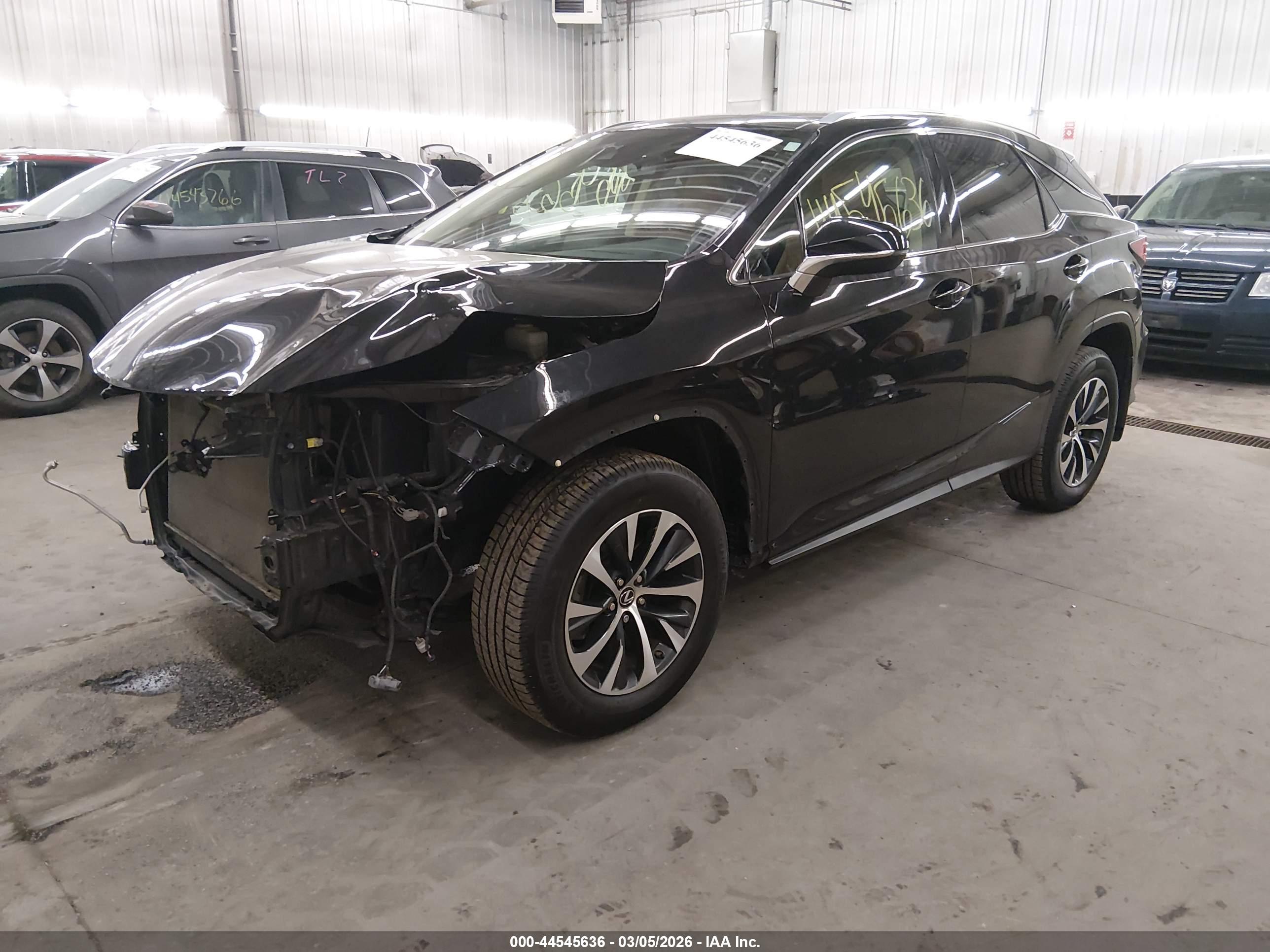 LEXUS RX image 2