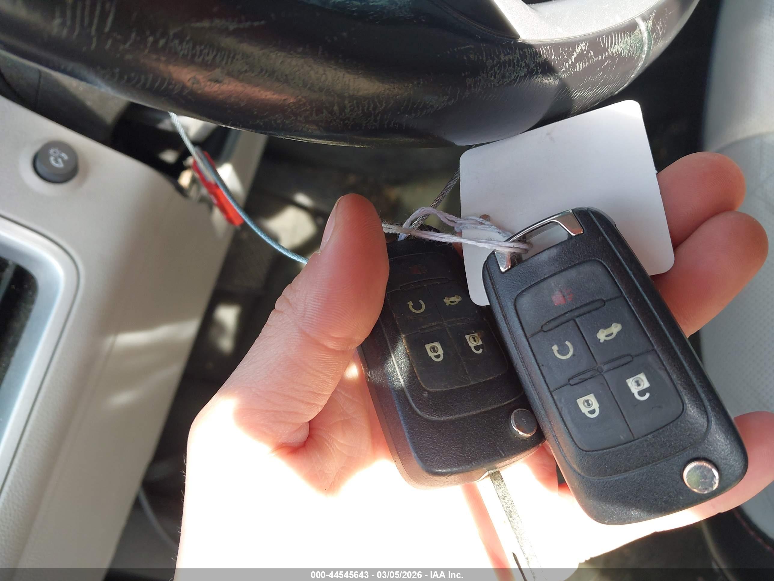 CHEVROLET EQUINOX image 11