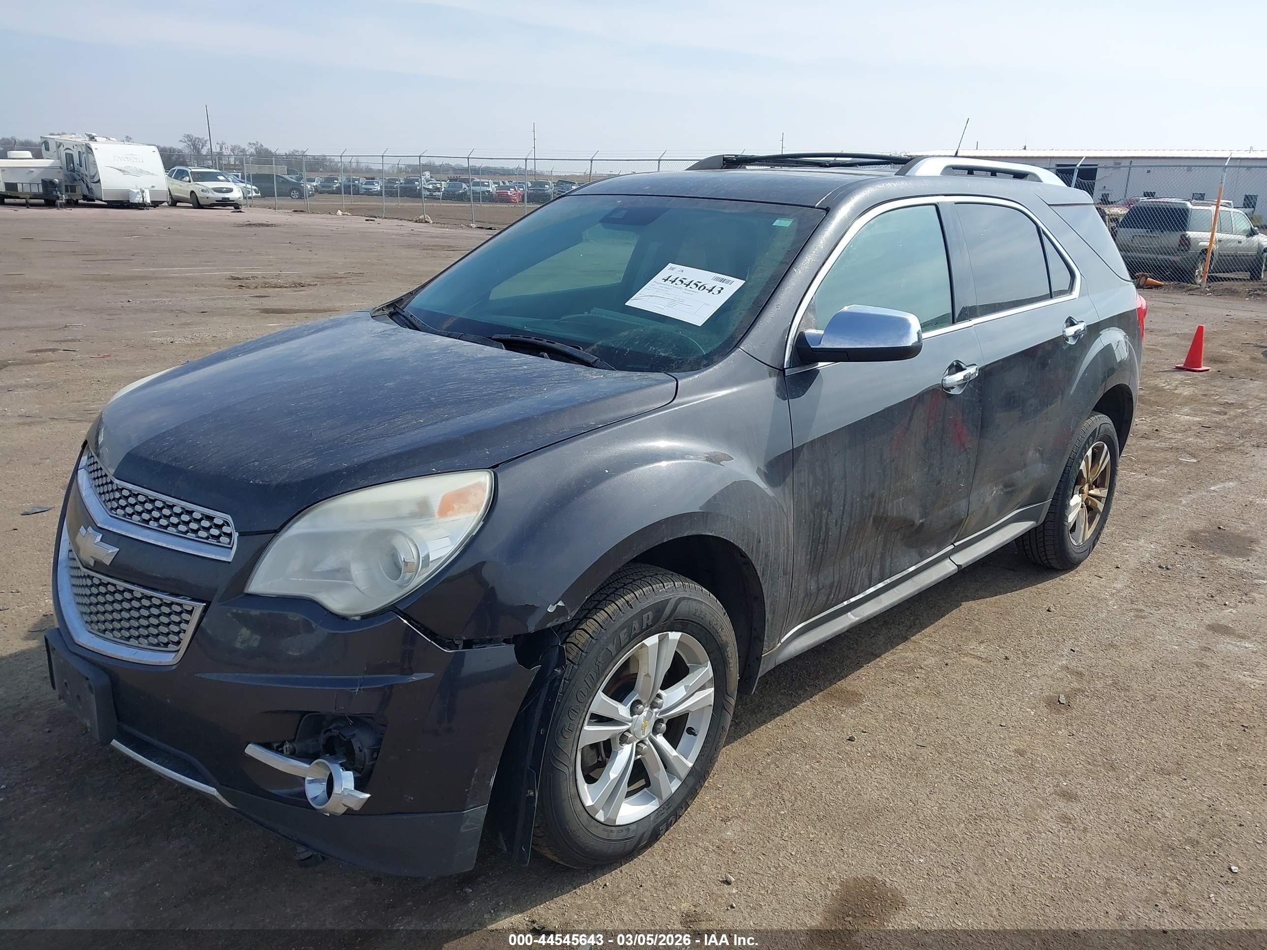 CHEVROLET EQUINOX image 2