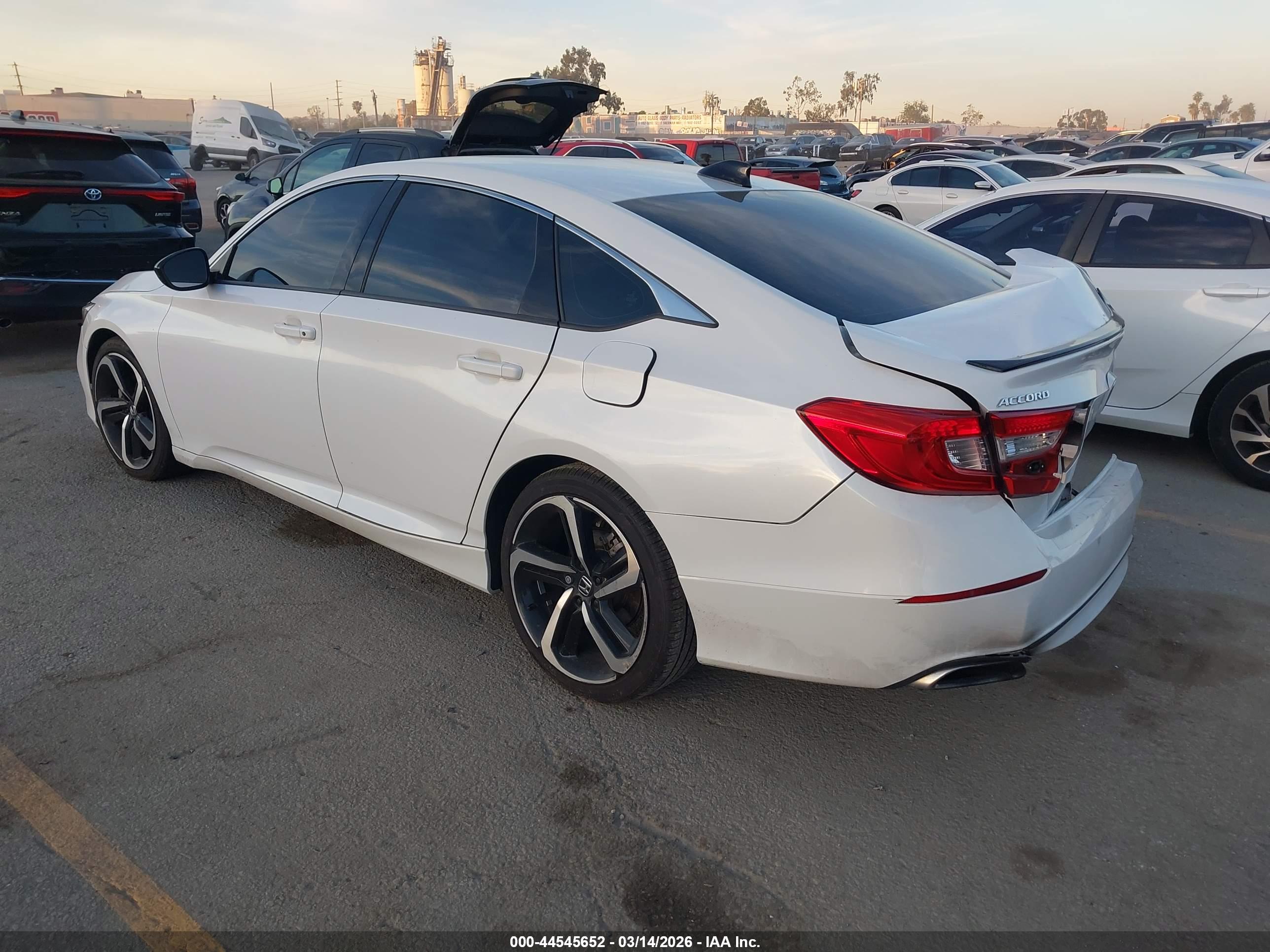 HONDA ACCORD image 3
