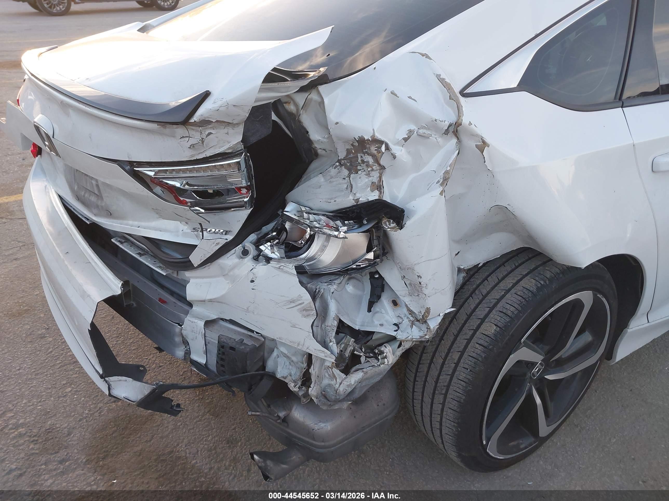 HONDA ACCORD image 6