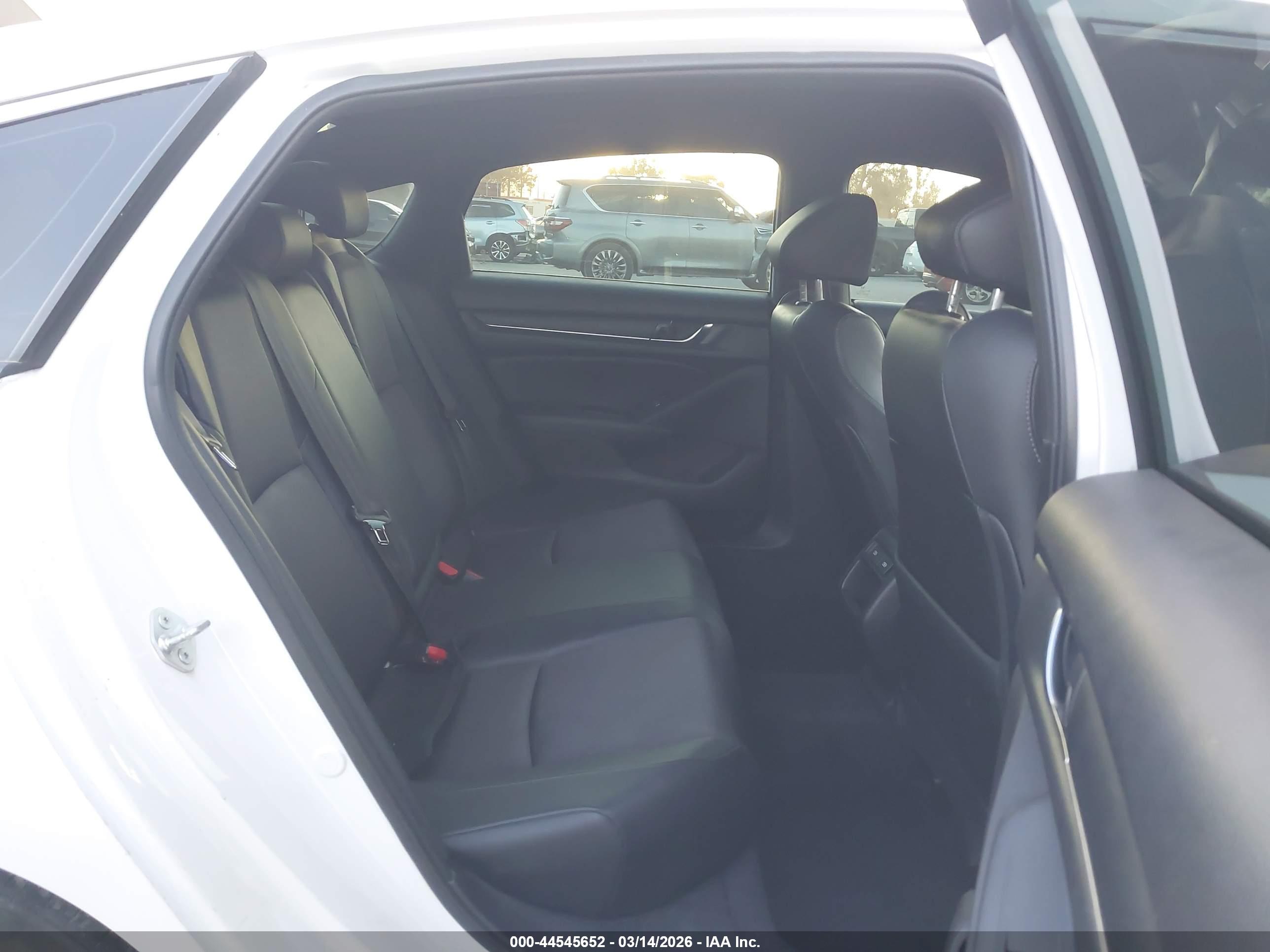 HONDA ACCORD image 8