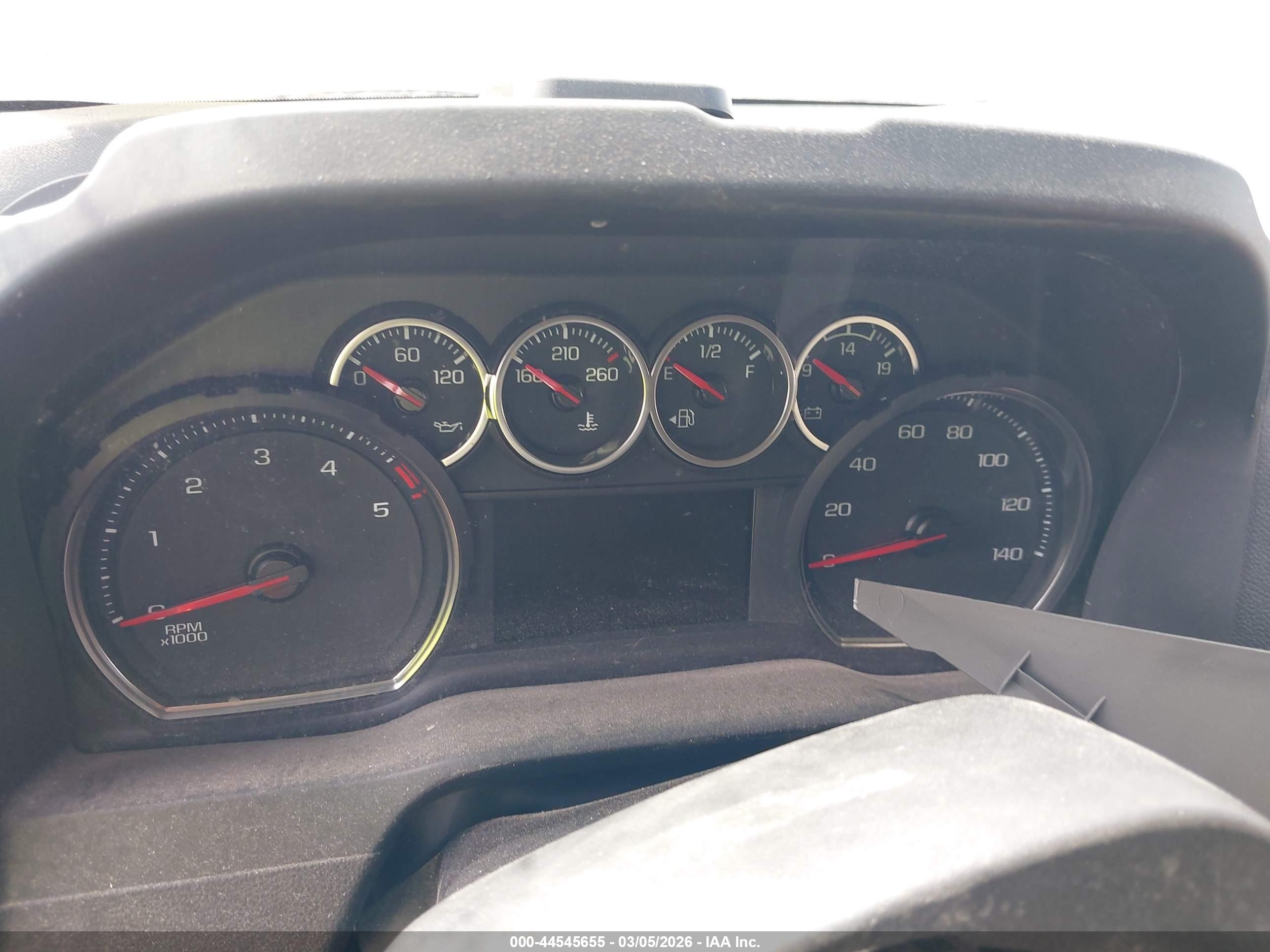 CHEVROLET SILVERADO image 7