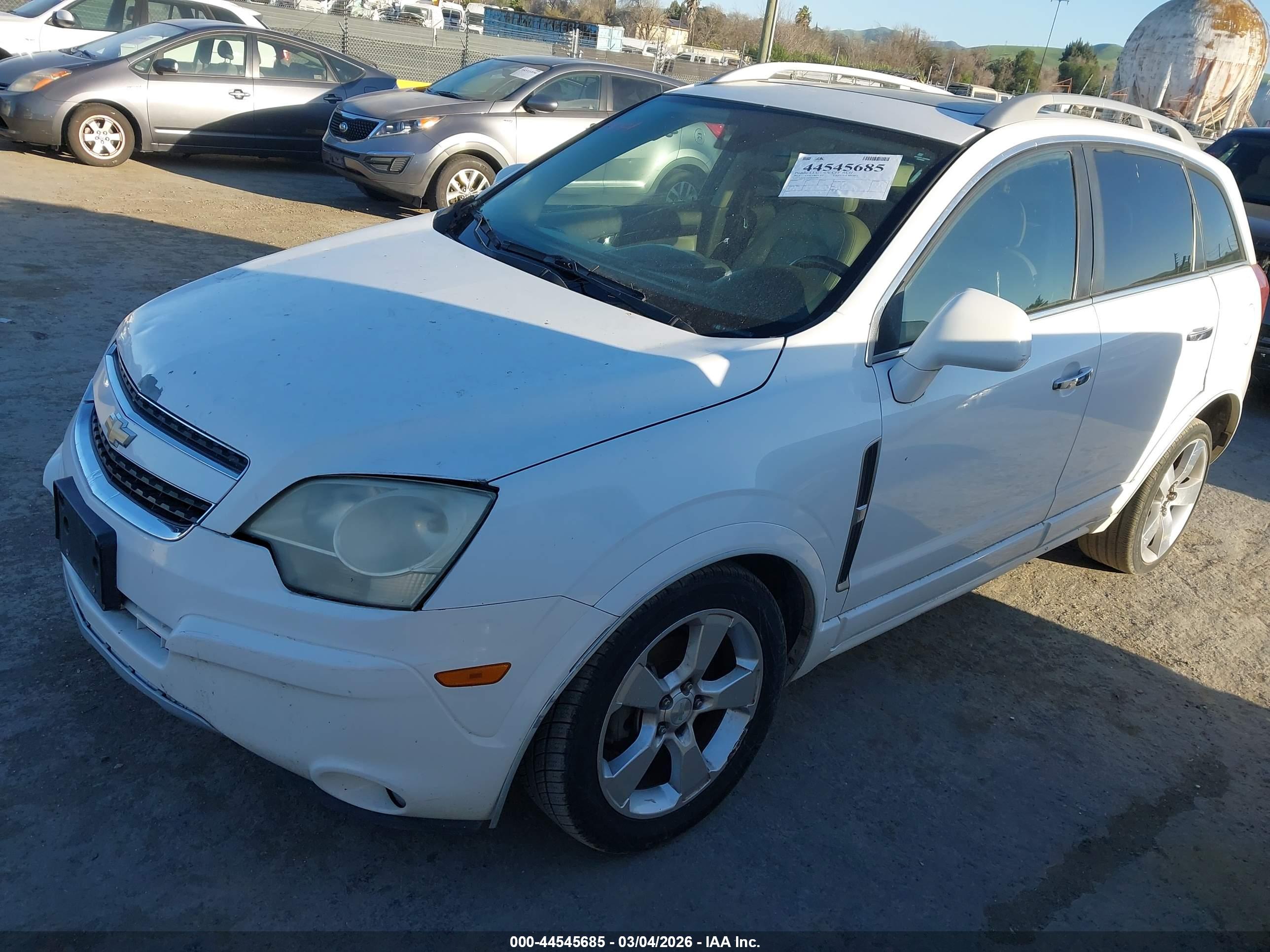 CHEVROLET CAPTIVA image 2
