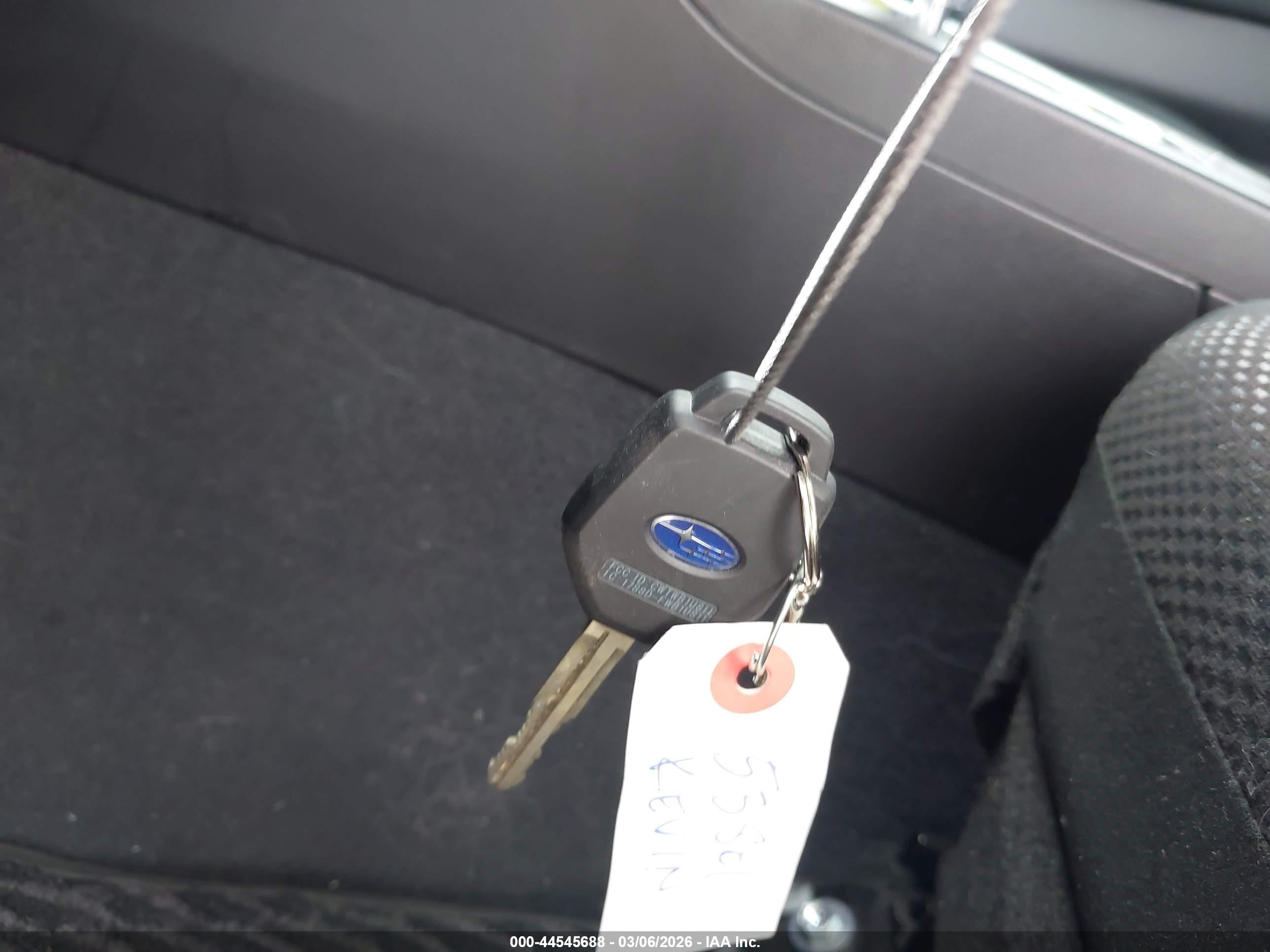 SUBARU OUTBACK image 11
