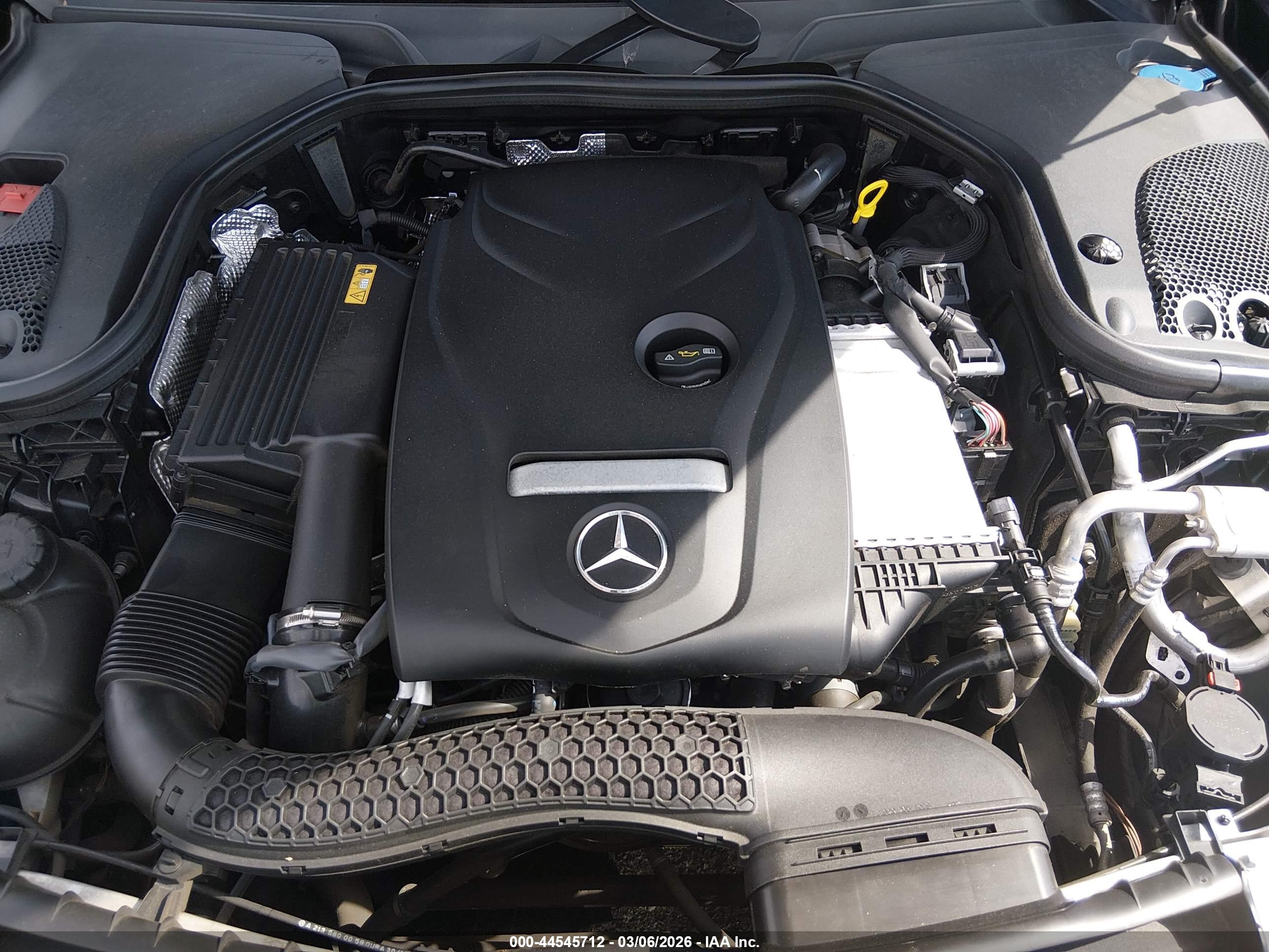 MERCEDES-BENZ E image 10
