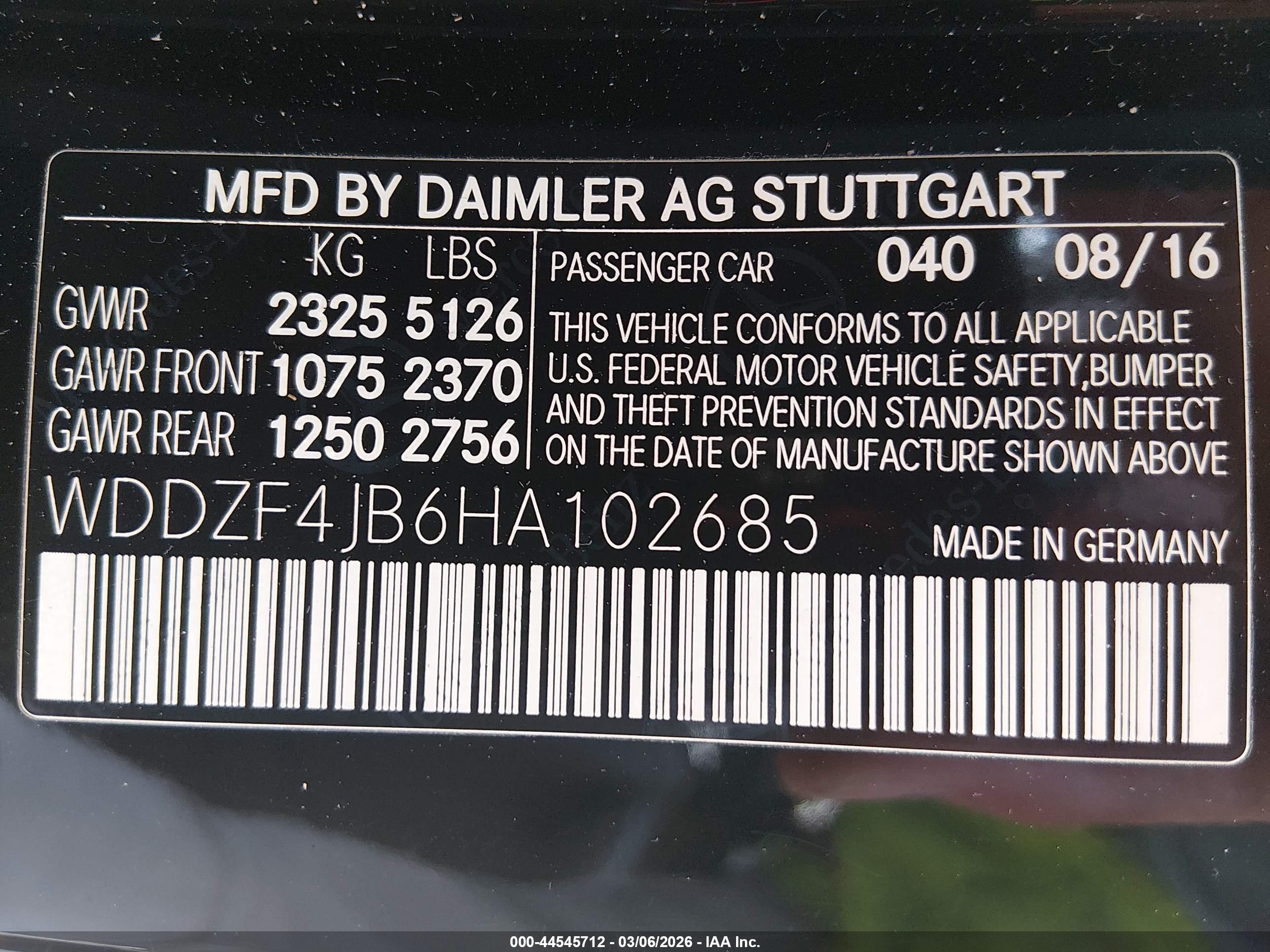 MERCEDES-BENZ E image 9