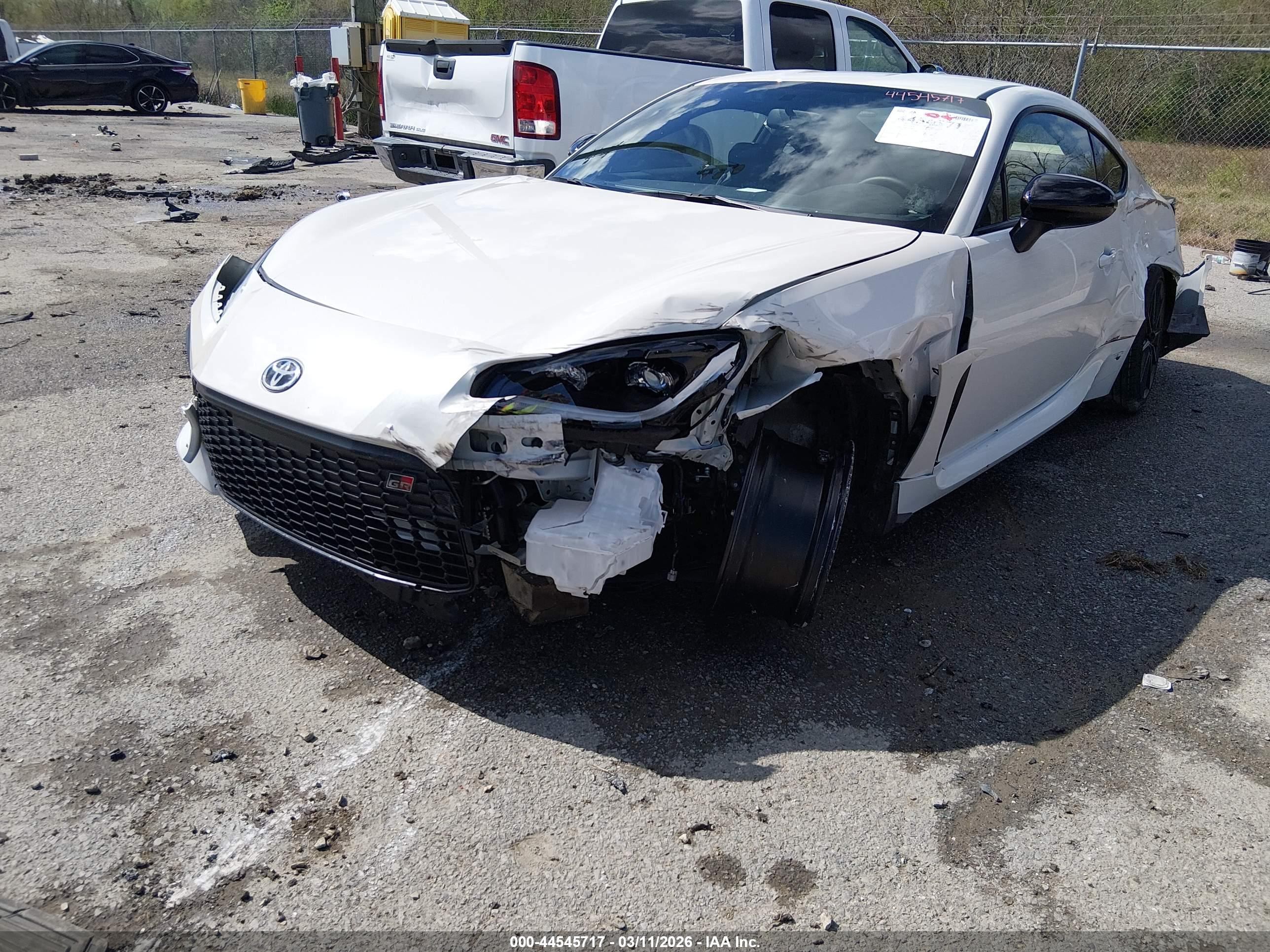 TOYOTA GR86 image 6