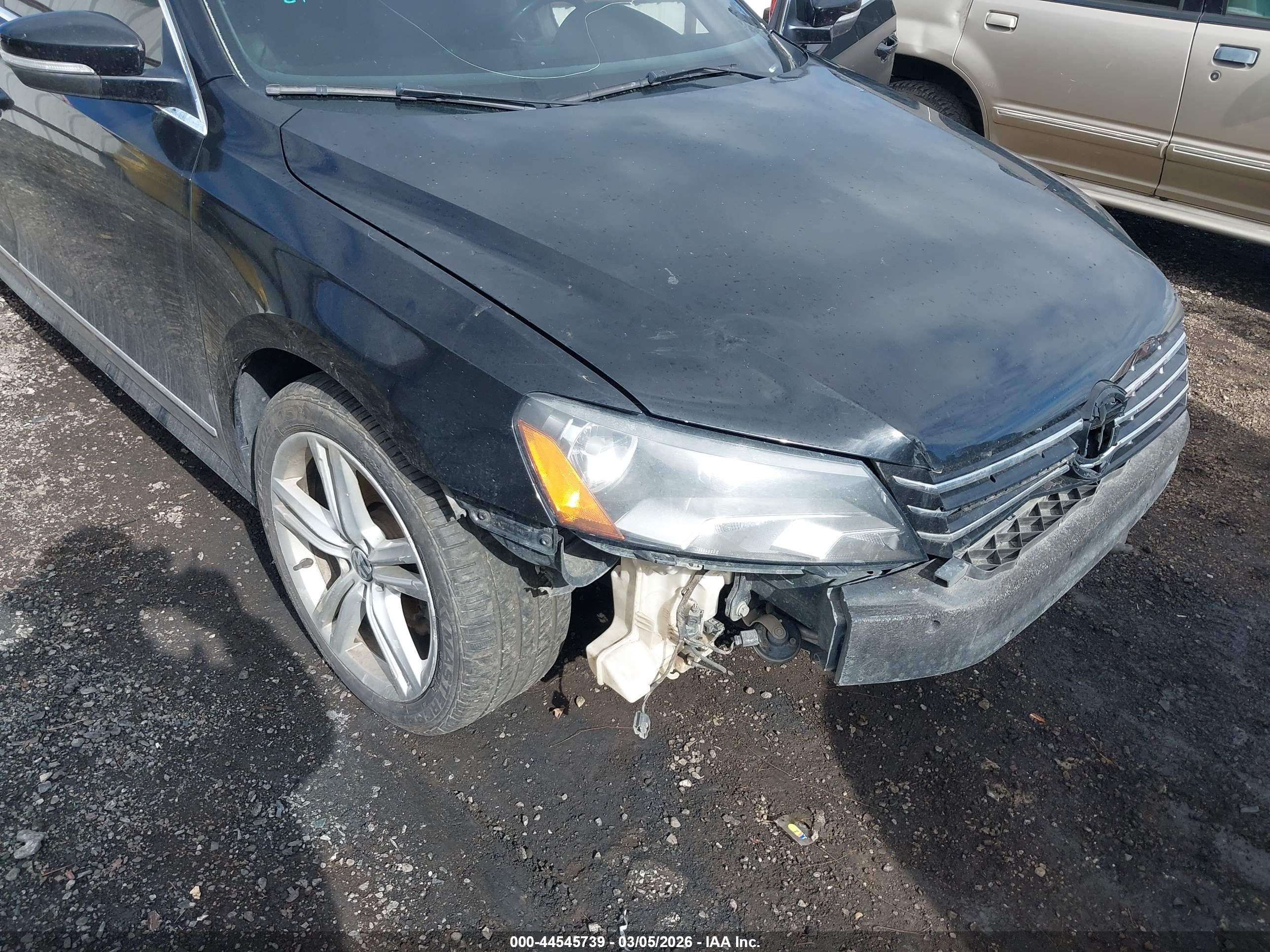 VOLKSWAGEN PASSAT image 6