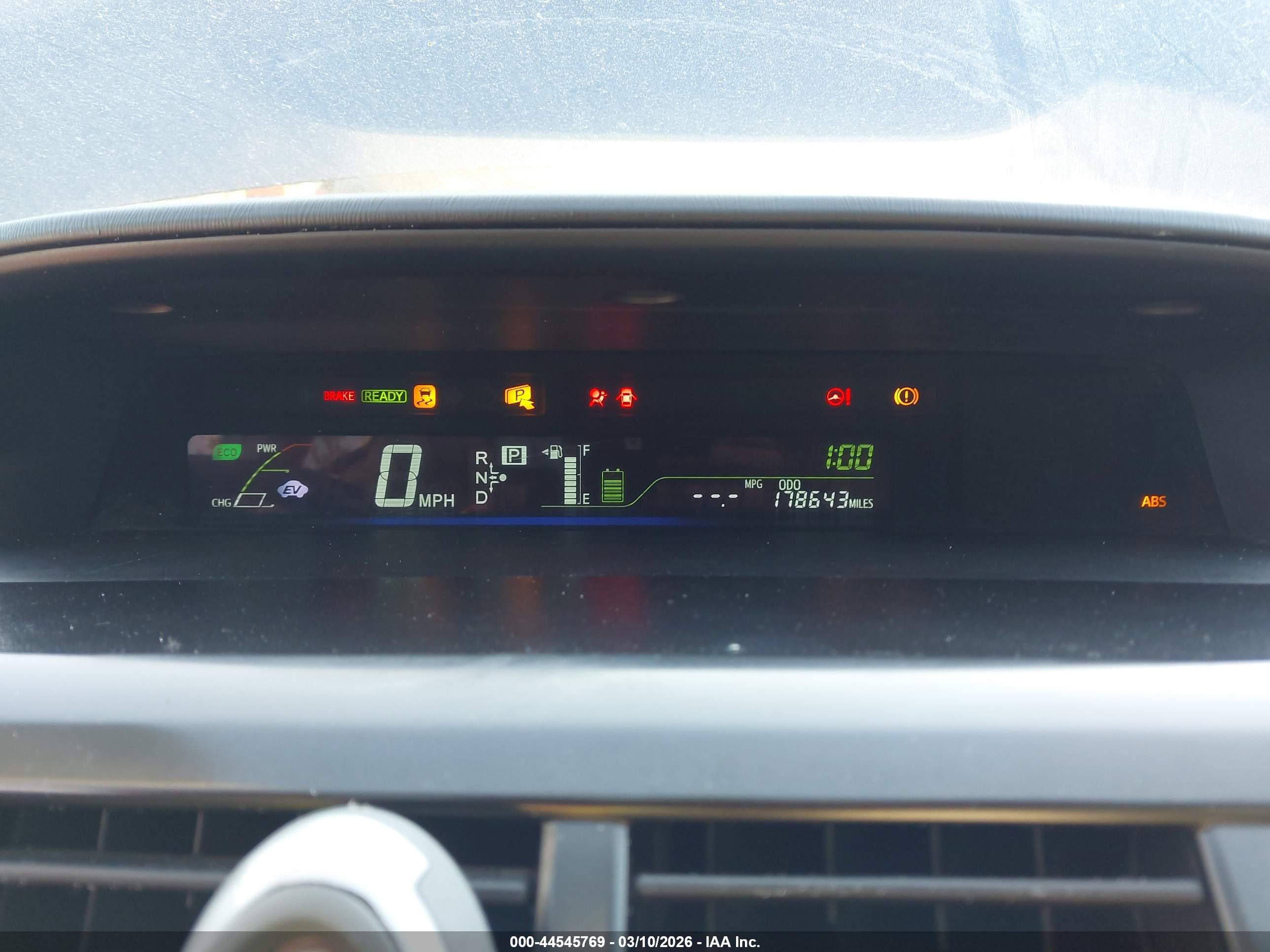 TOYOTA PRIUS image 7