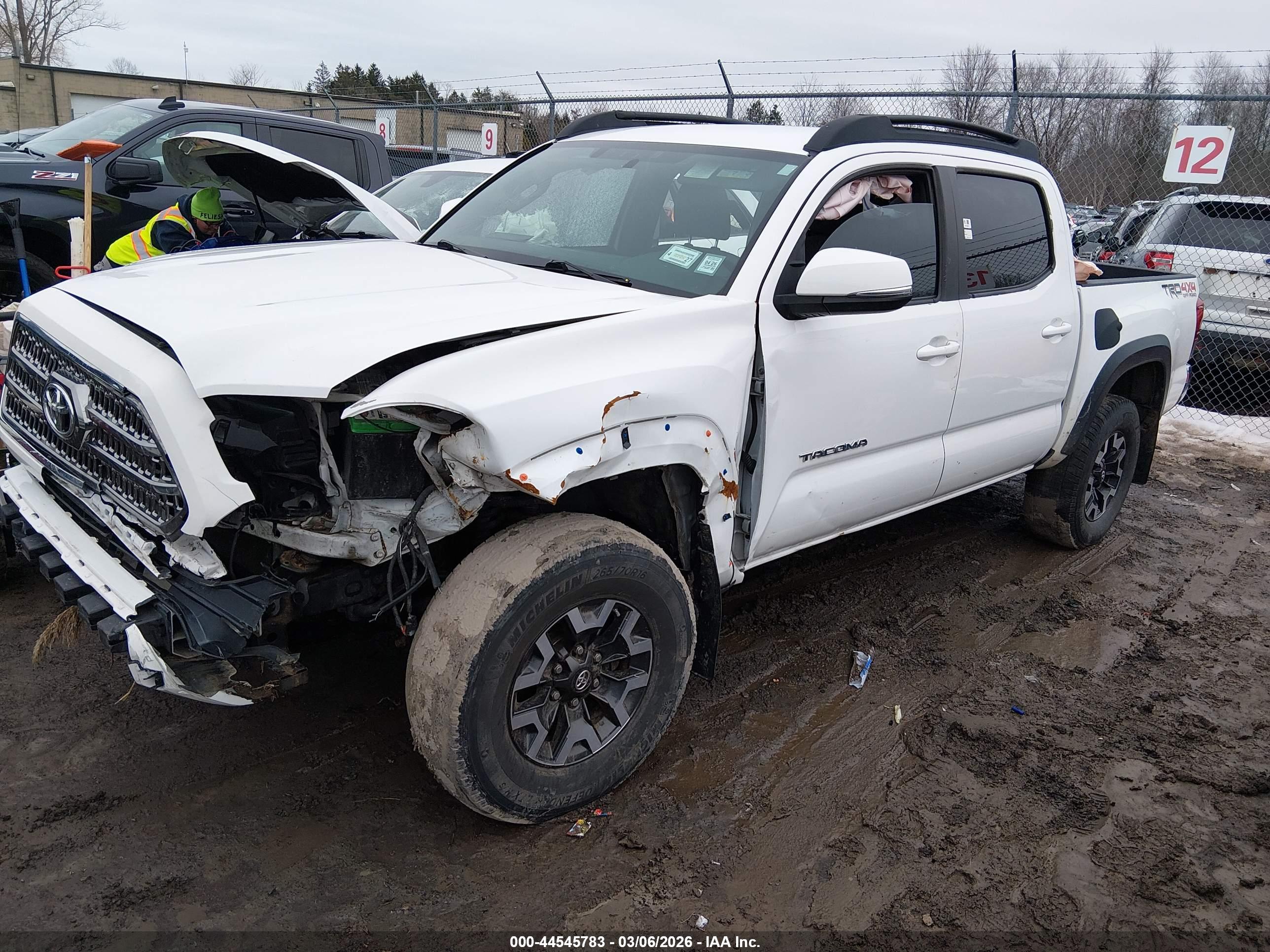 TOYOTA TACOMA image 2