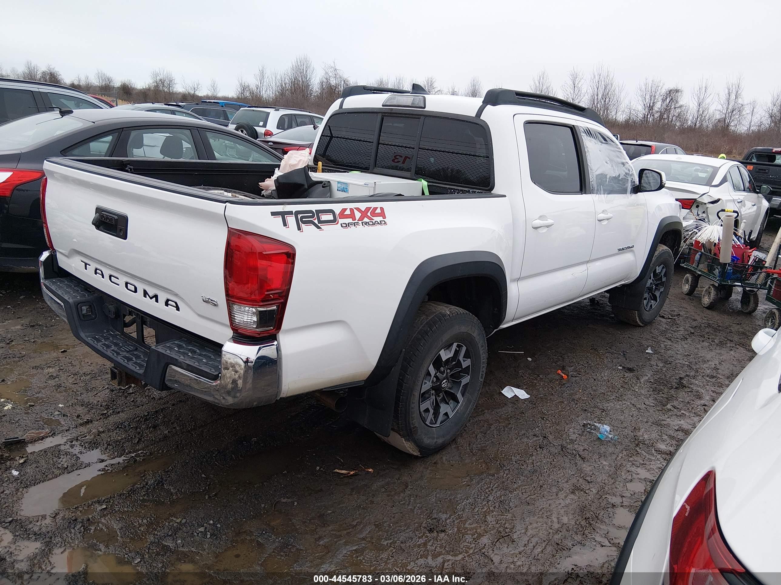 TOYOTA TACOMA image 4
