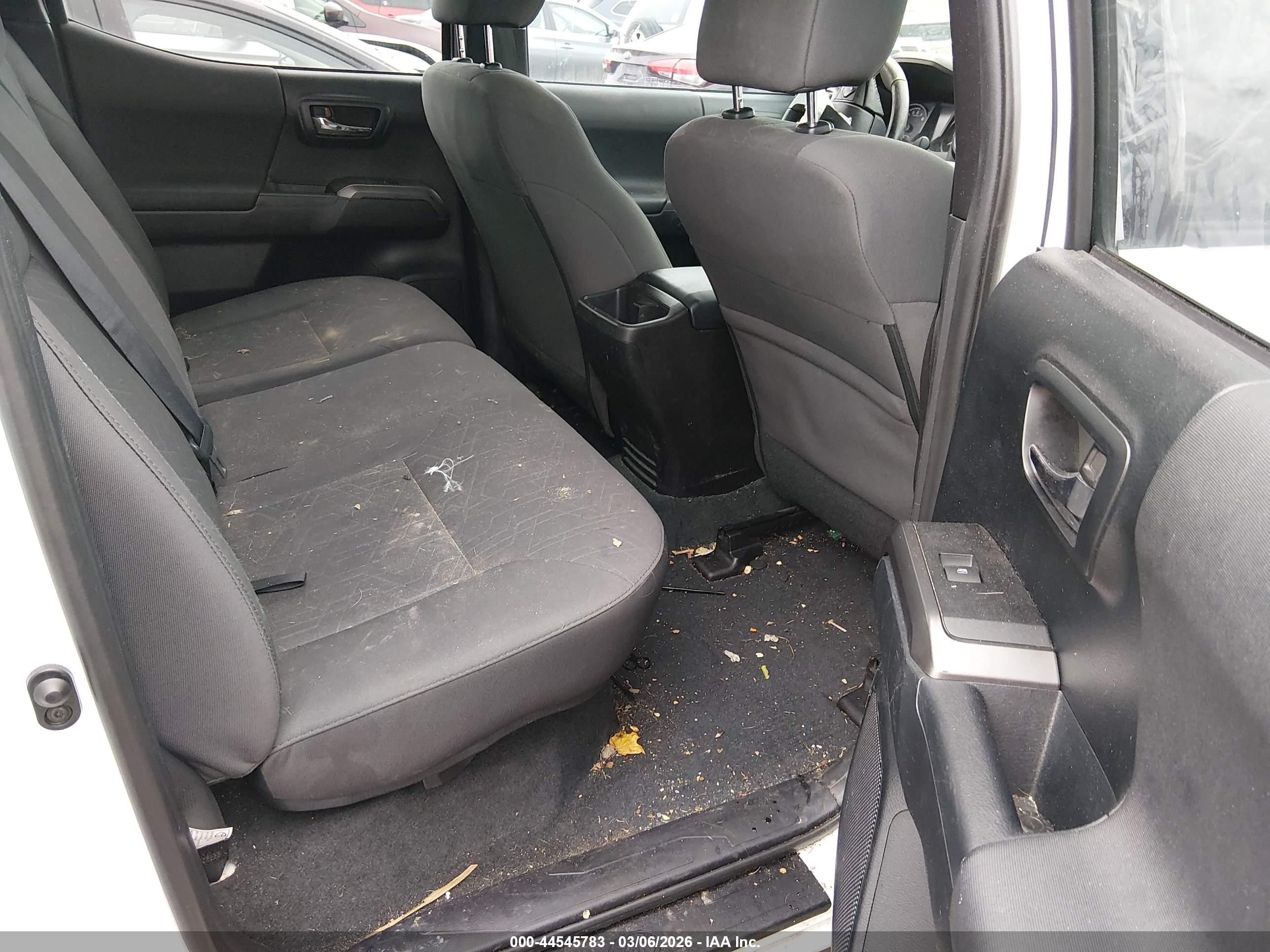 TOYOTA TACOMA image 8