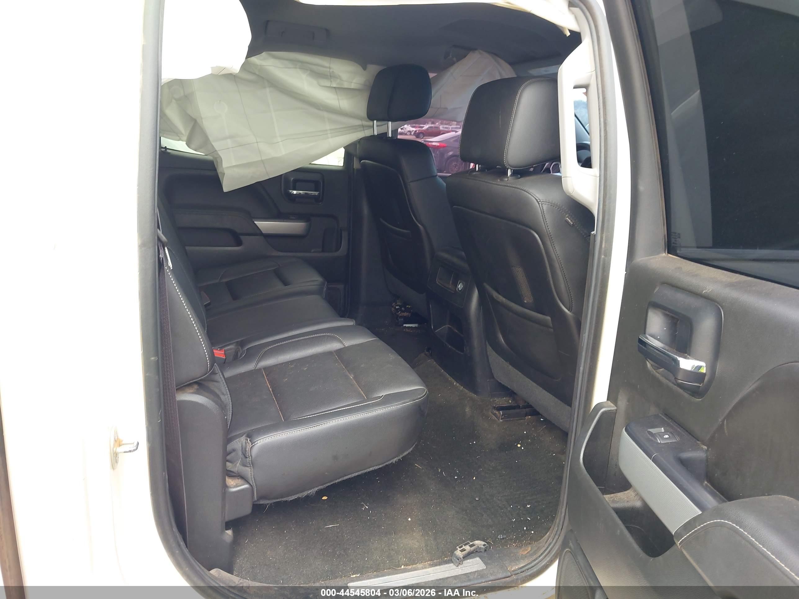 CHEVROLET SILVERADO image 8