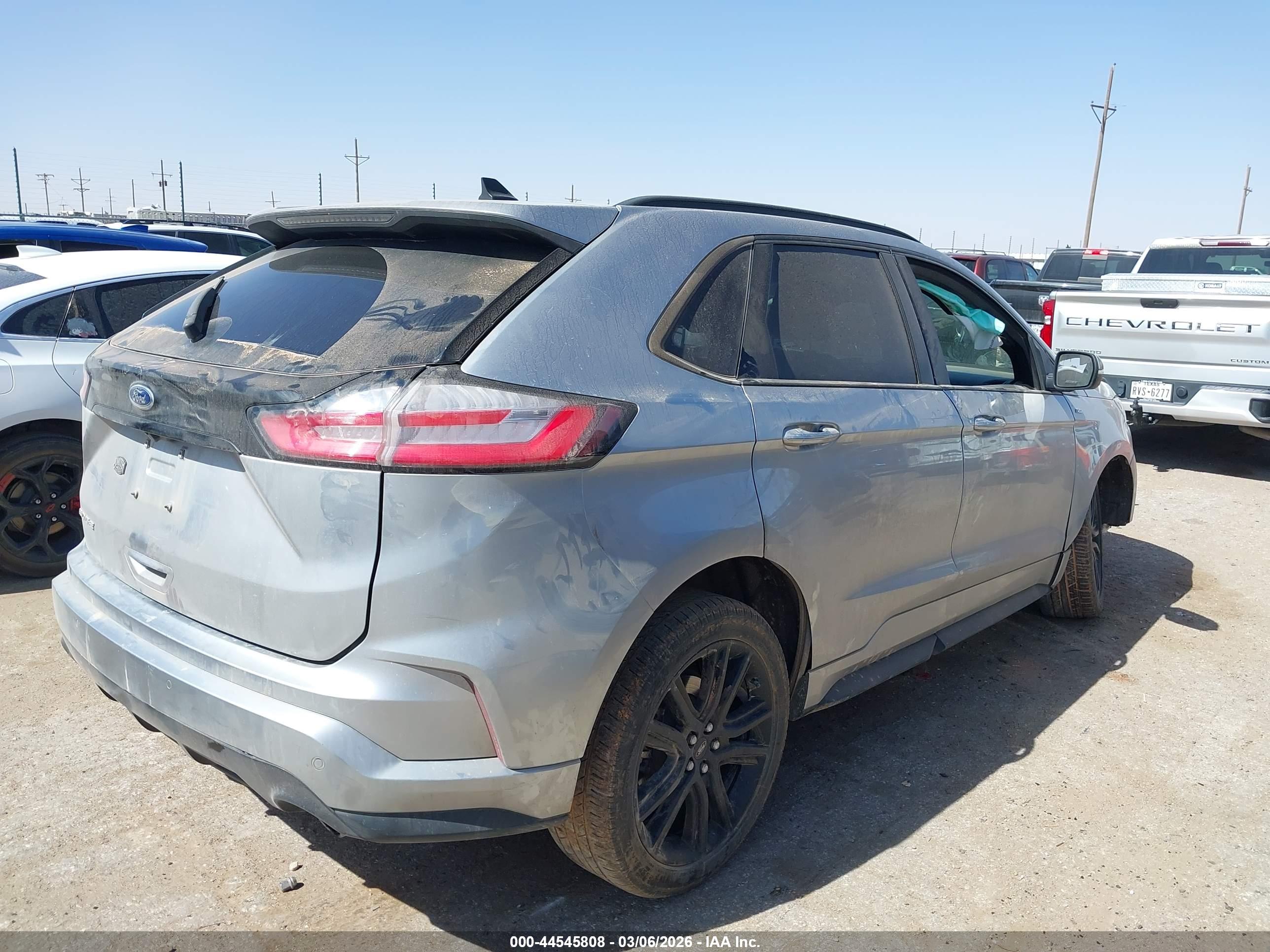 FORD EDGE image 4