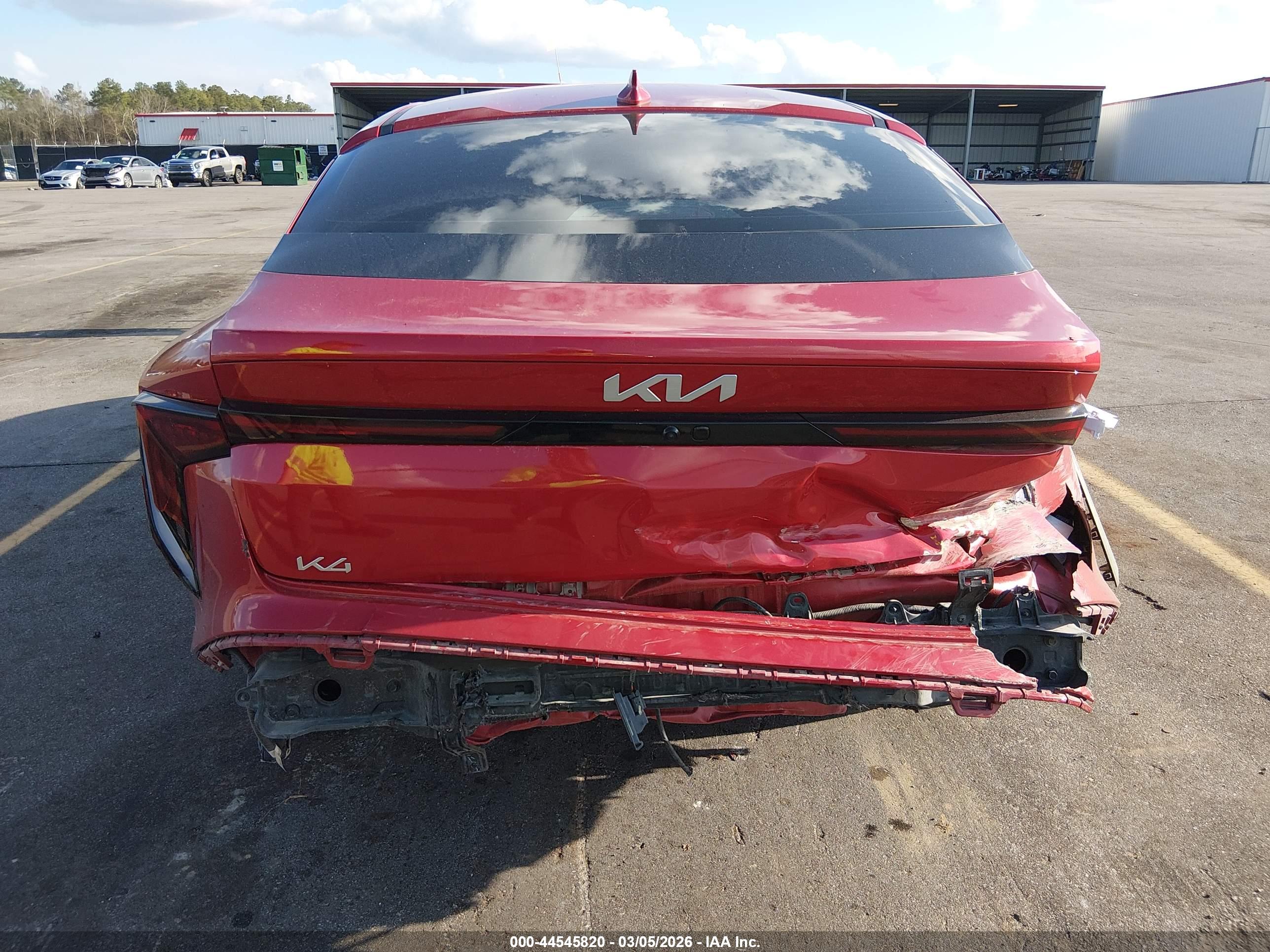 KIA K4 image 6