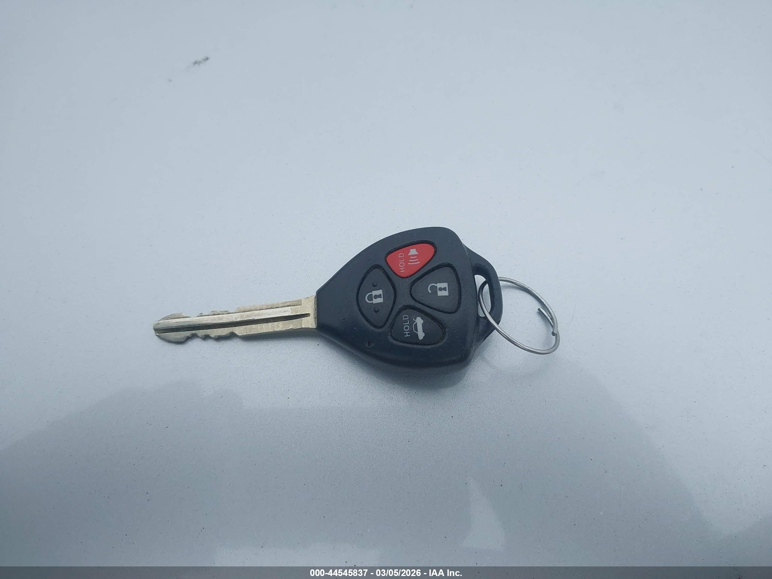 TOYOTA CAMRY image 11