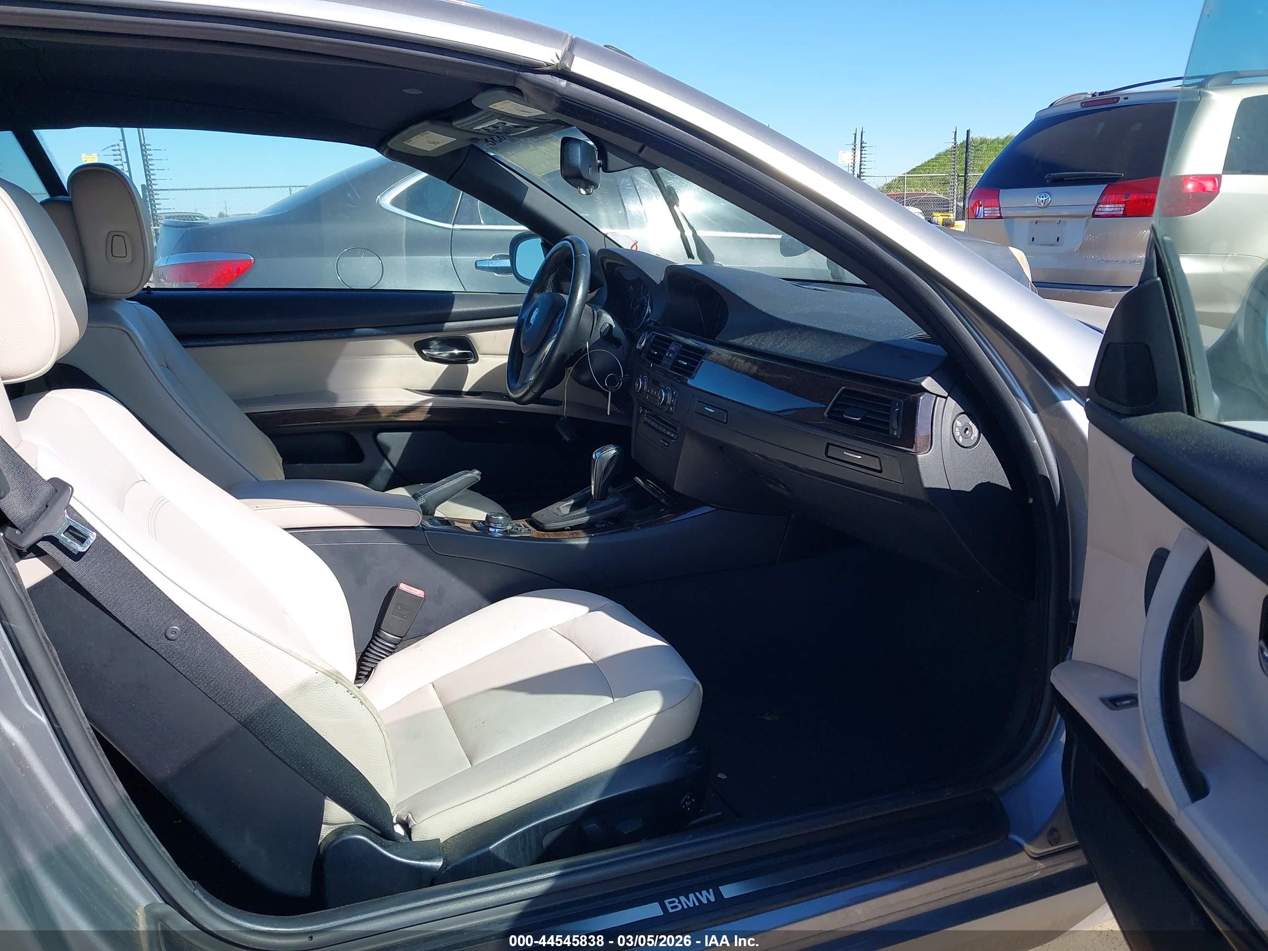 BMW 328I image 5