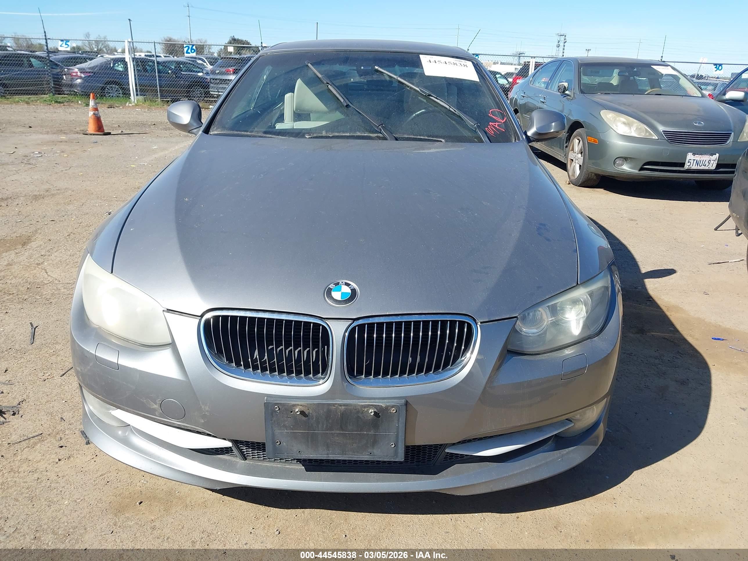 BMW 328I image 6
