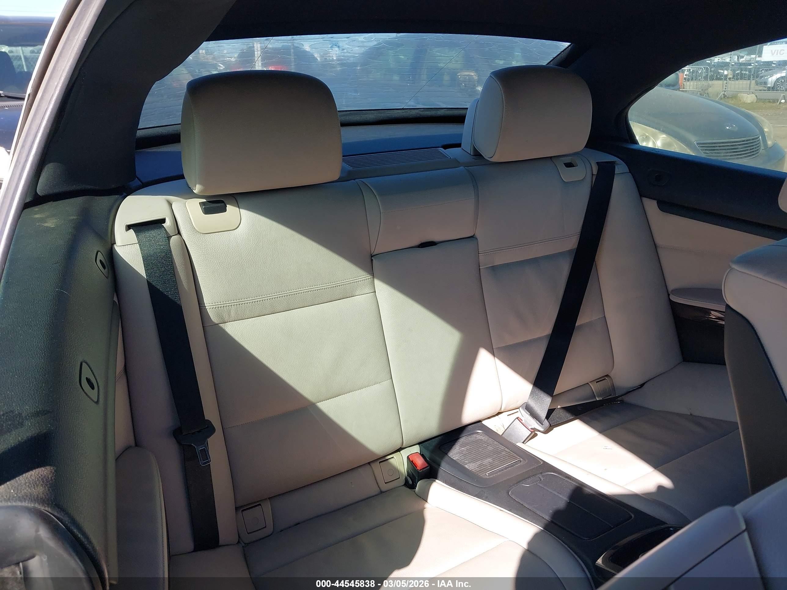 BMW 328I image 8