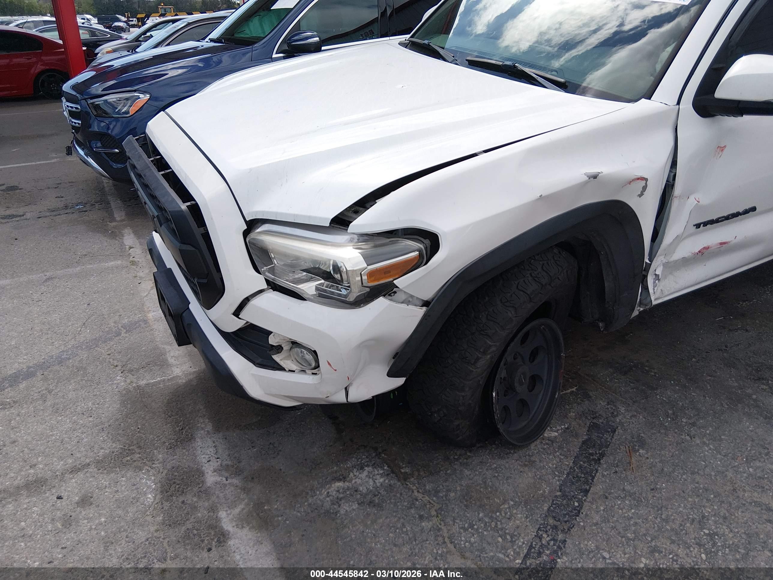 TOYOTA TACOMA image 6
