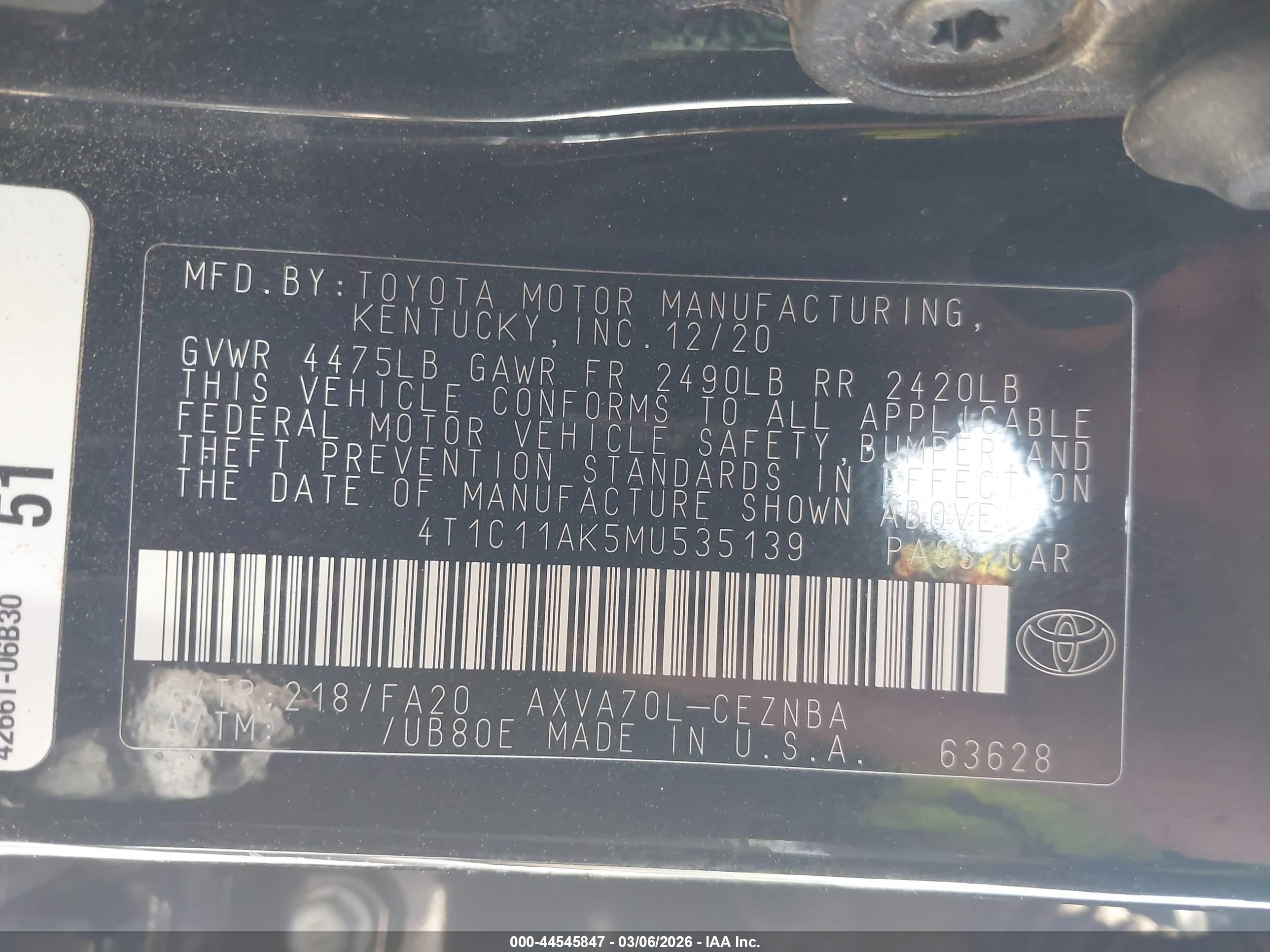 TOYOTA CAMRY image 9