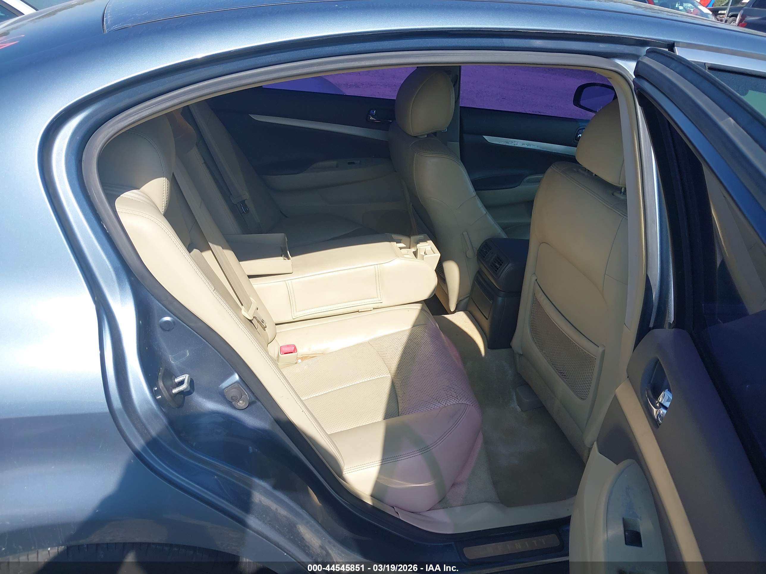INFINITI G35 image 8