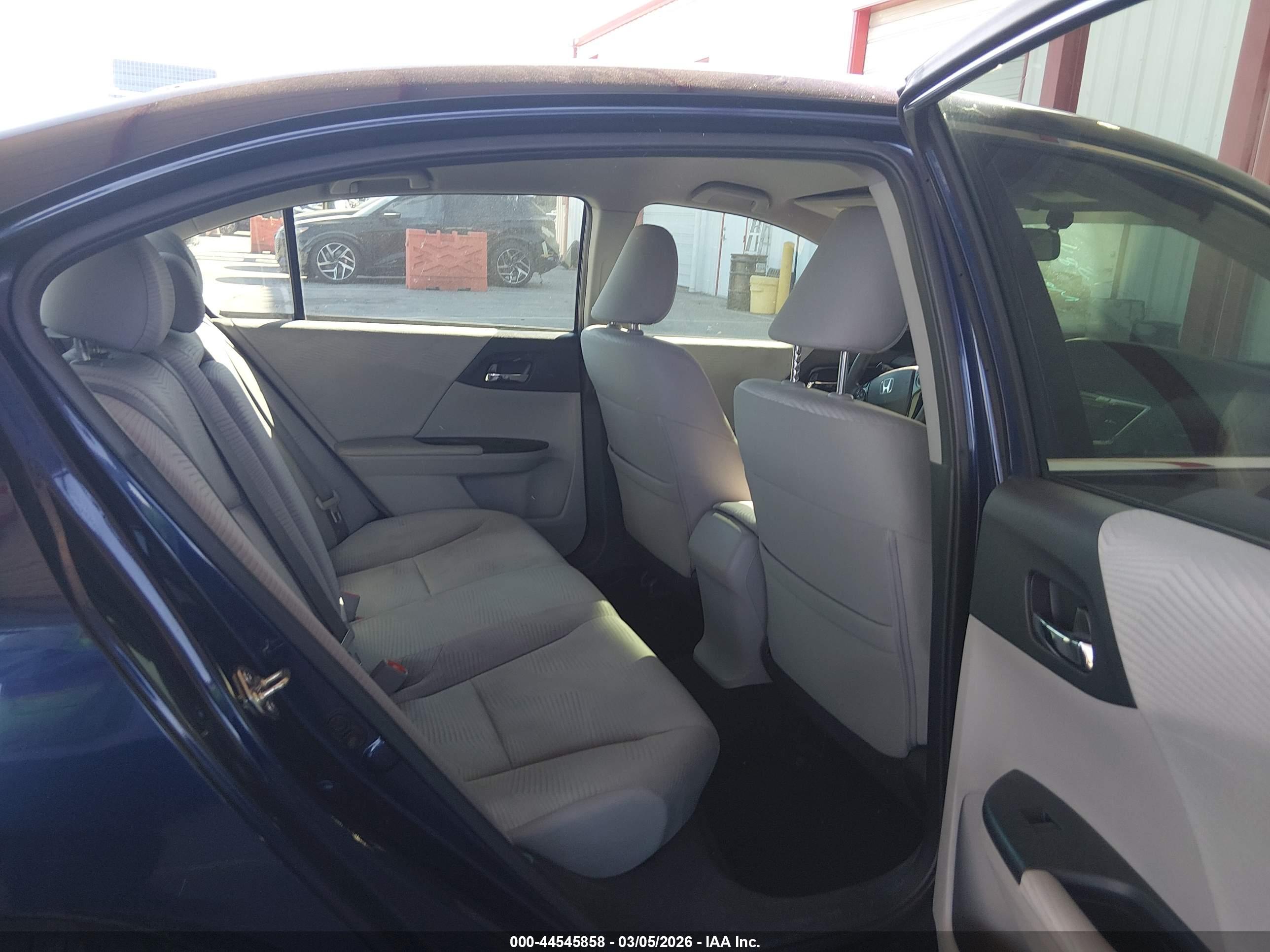 HONDA ACCORD image 8