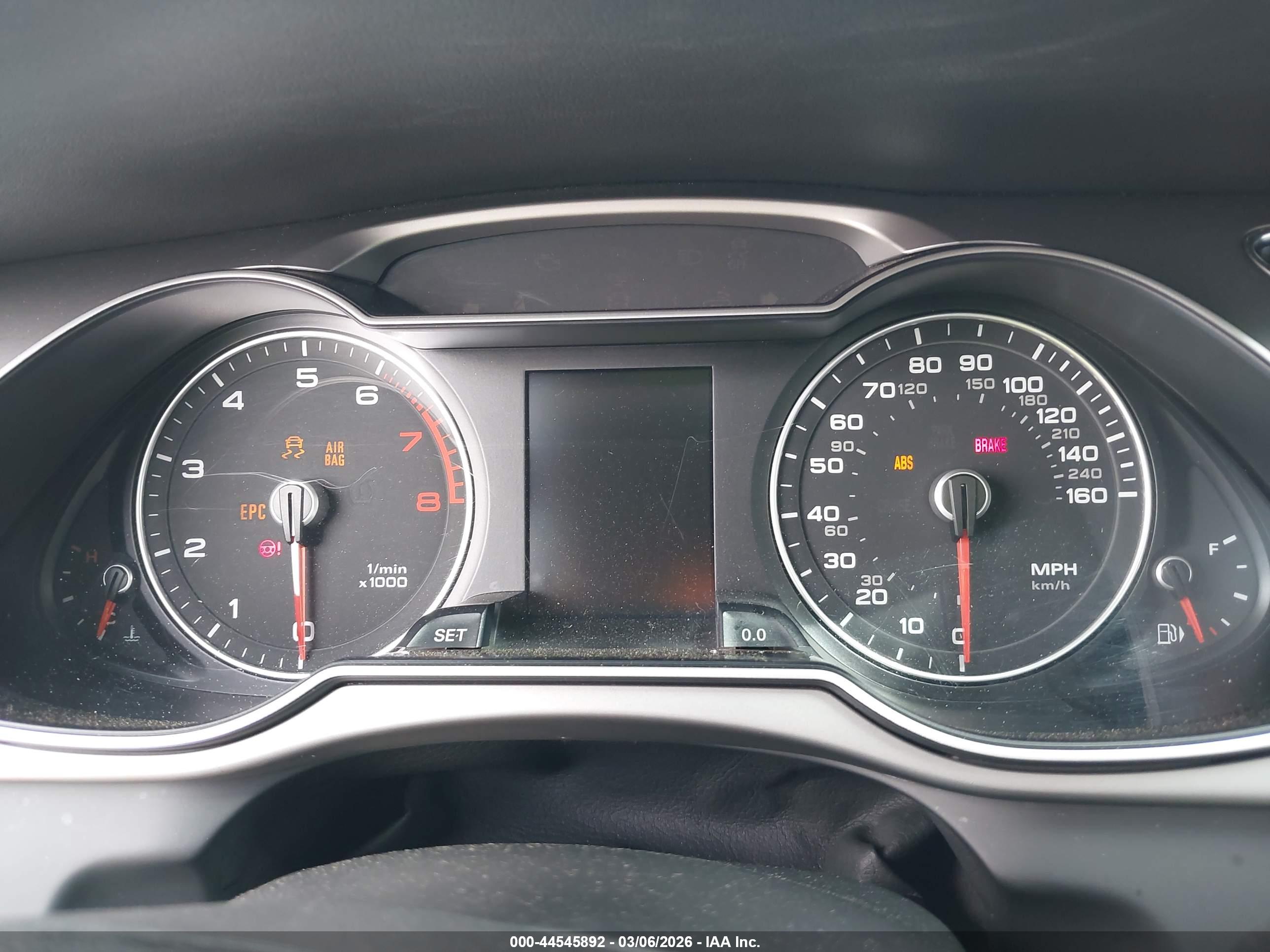 AUDI A4 image 7
